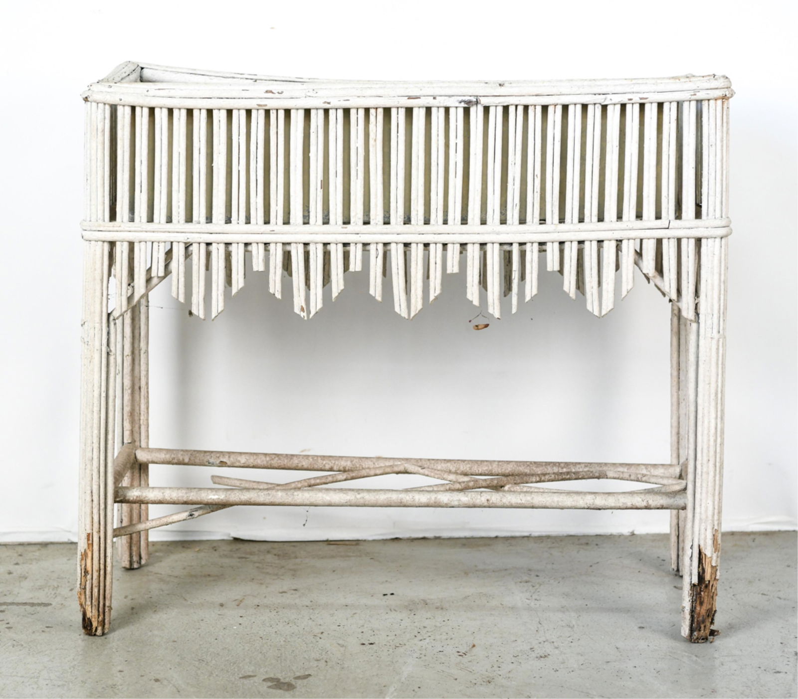 VICTORIAN BAMBOO PLANTER (1 of 5)