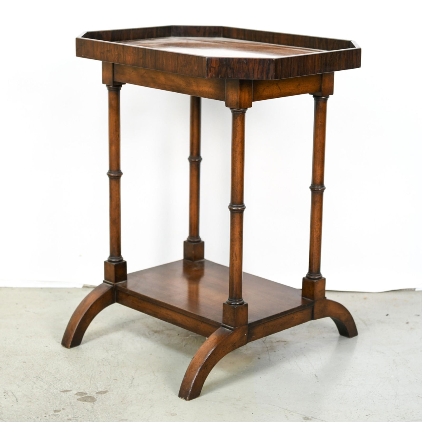 OLD COLONY FURNITURE WOODEN TRAY STAND (1 of 9)