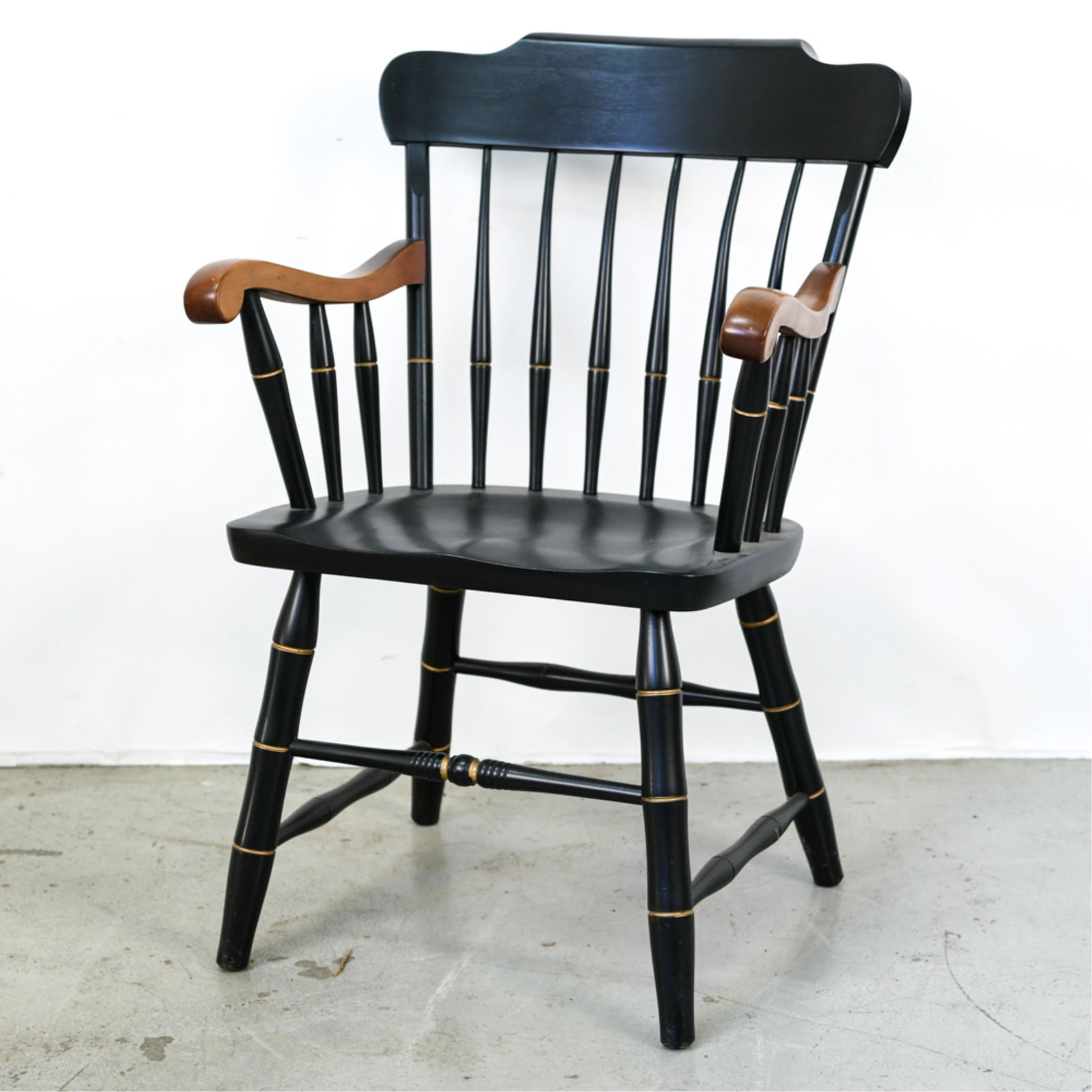 CONTEMPORARY WINDSOR STYLE CHAIR (1 of 8)