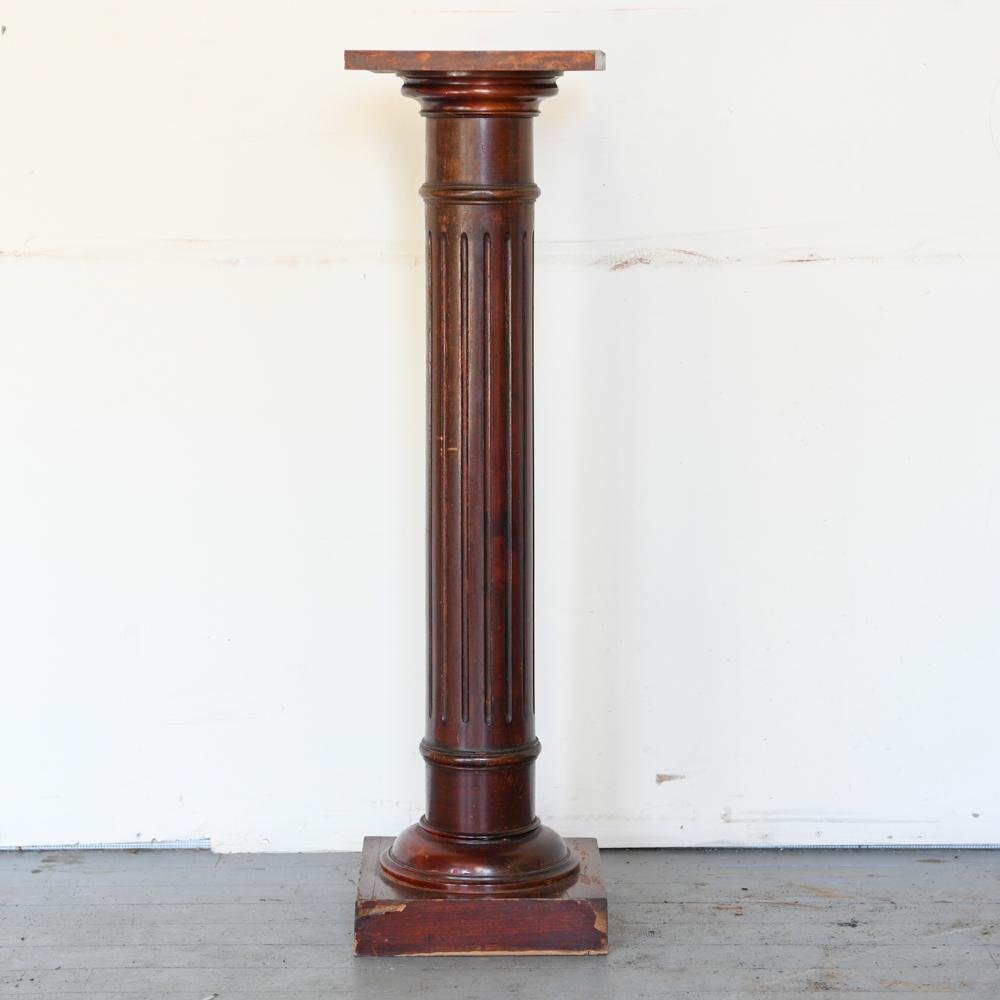 WOODEN COLUMN PEDESTAL (1 of 6)