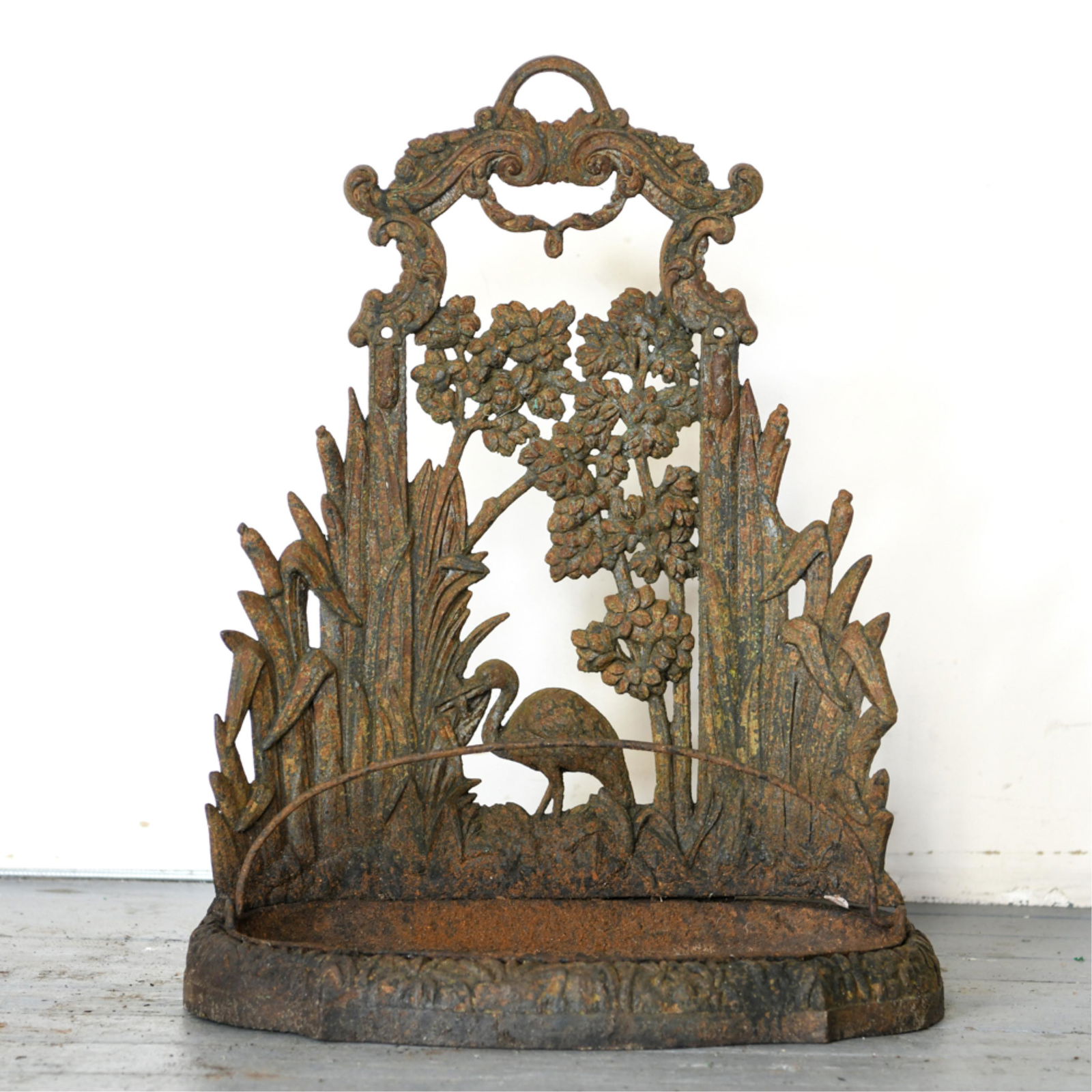 IRON PLANTER OR STAND (1 of 6)