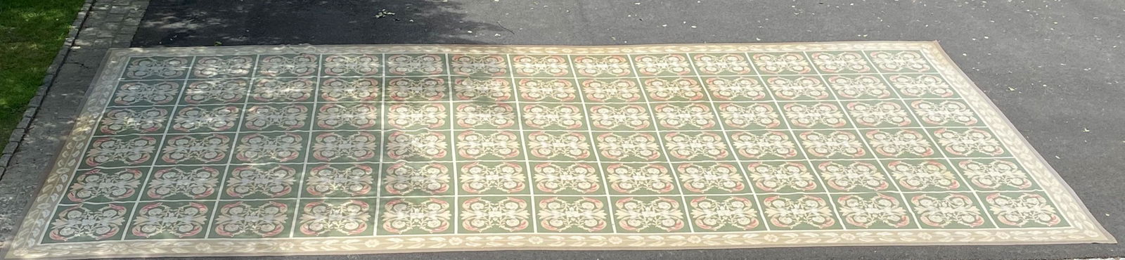 FRENCH AUBUSSON STYLE TAPESTRY RUG (1 of 8)