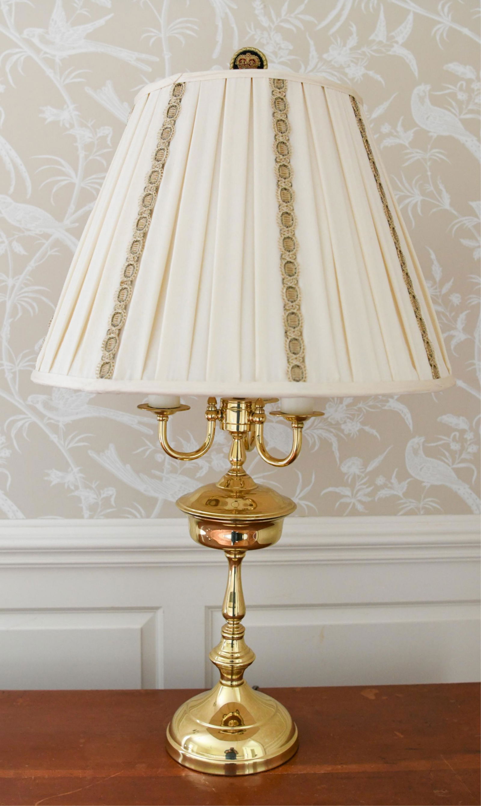 CONTEMPORARY BRASS TABLE LAMP (1 of 9)