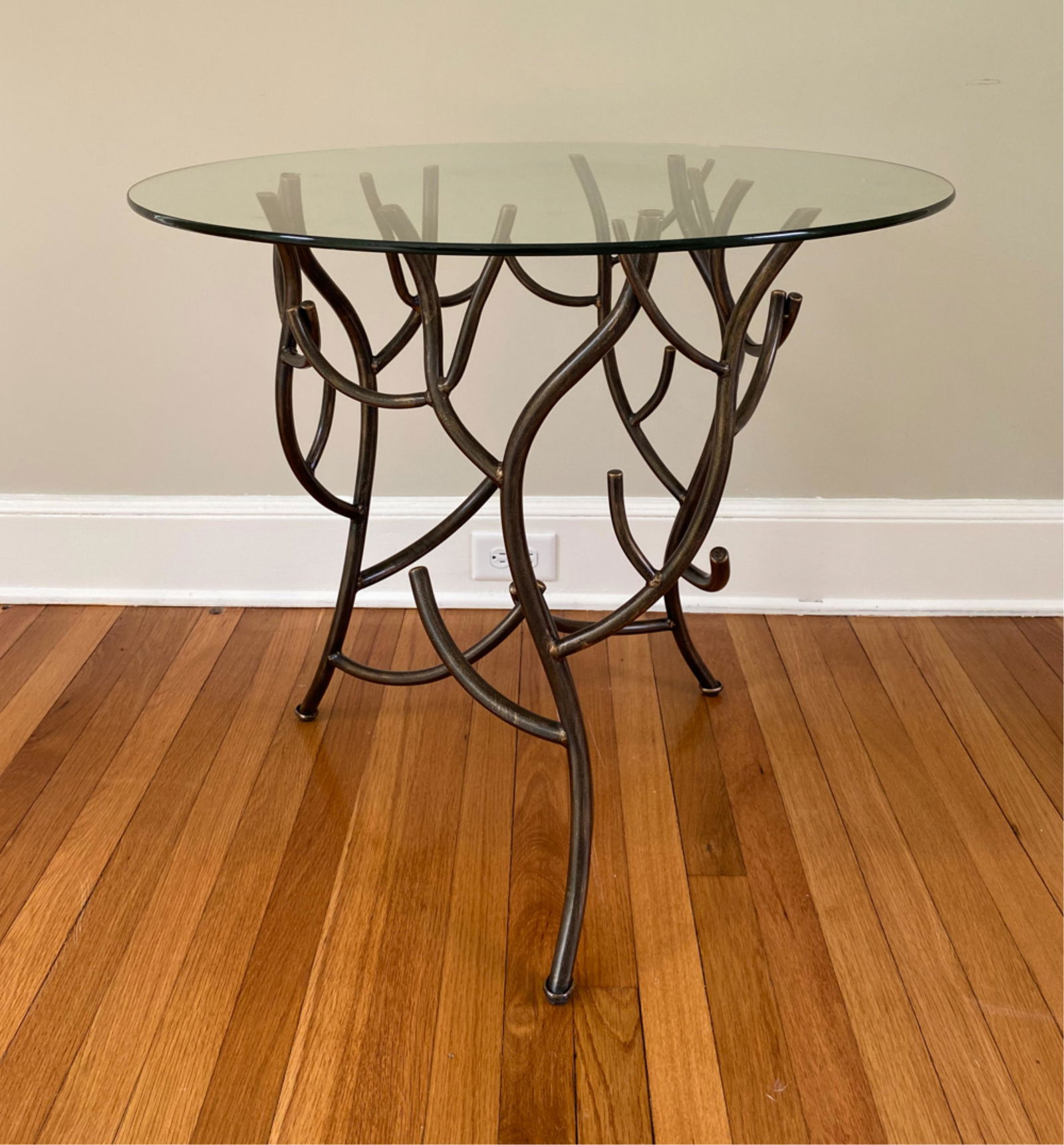 CONTEMPORARY GLASS TOP TABLE (1 of 7)