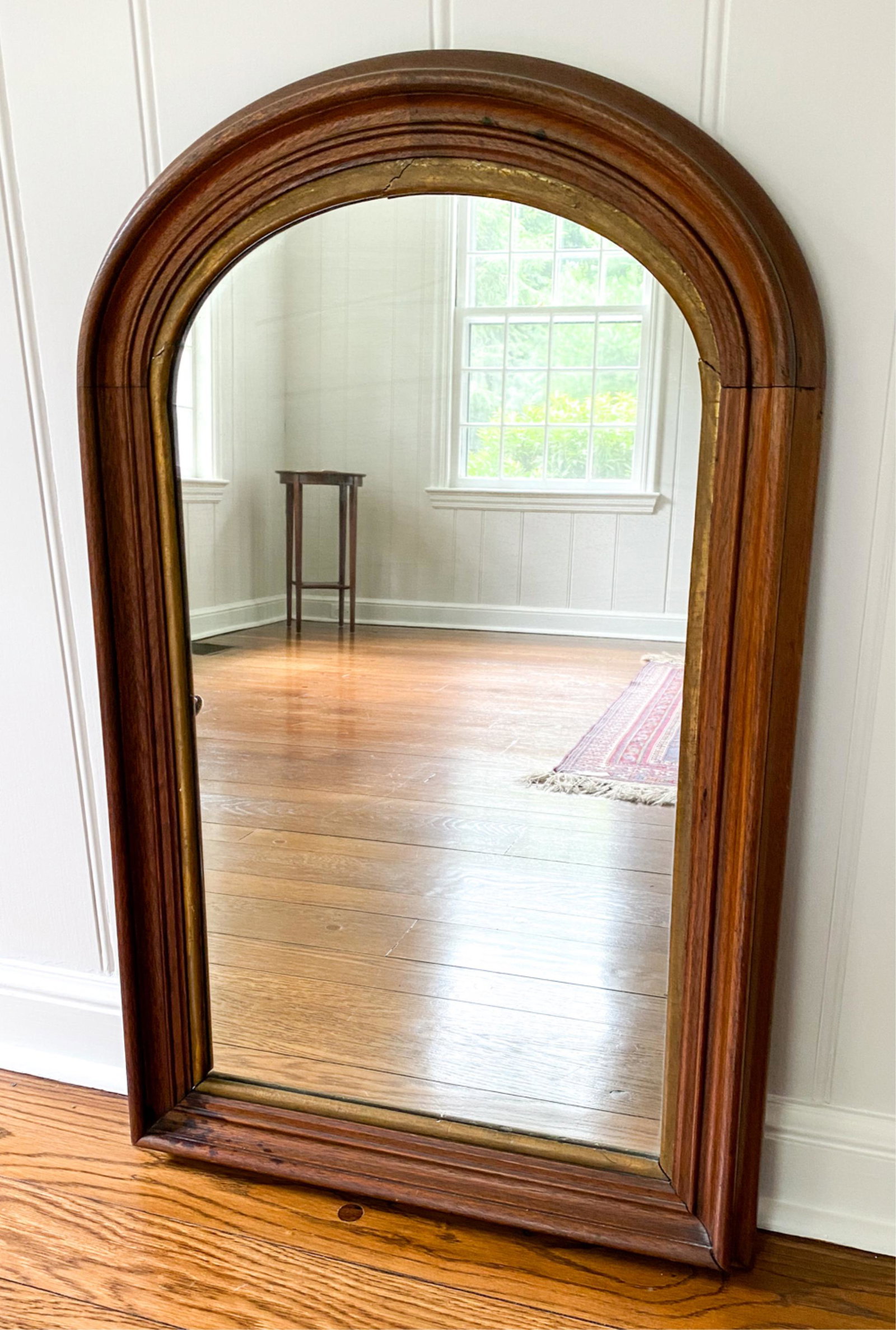 ANTIQUE DOME TOP MIRROR: Dimensions: H 36" x W 22.75" Condition: Light handling wear.
