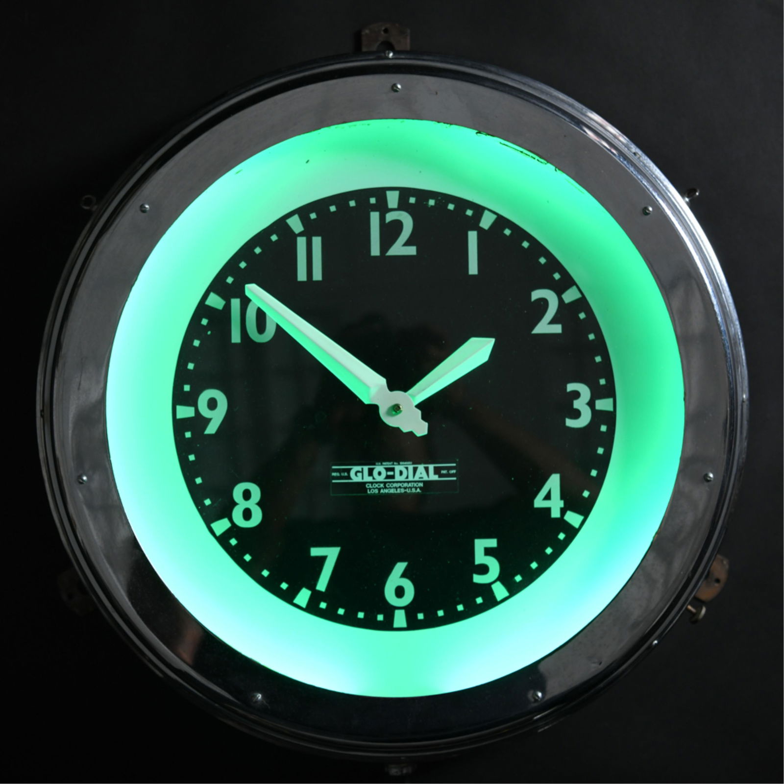 1933 VINTAGE GLO DIAL CLOCK CO. NEON WALL CLOCK Aug 18, 2020 Westport Auction in CT