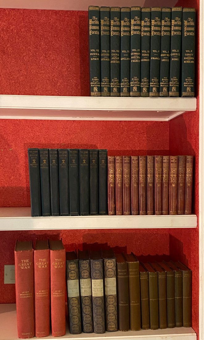 GROUPING OF BOOKS INCL. LEATHER BOUND (1 of 9)