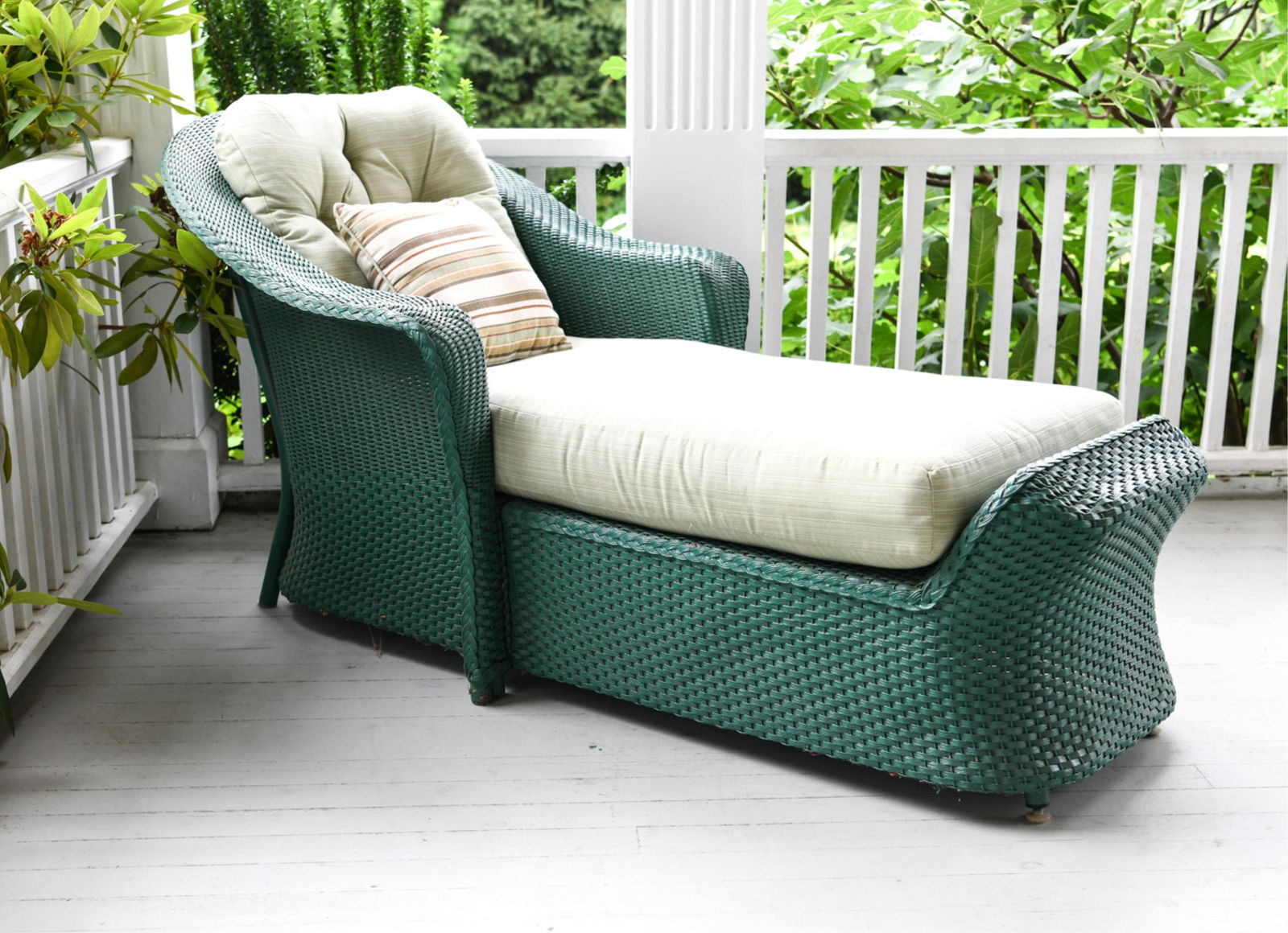 LLOYD LOOM OUTDOOR CHAISE (1 of 10)