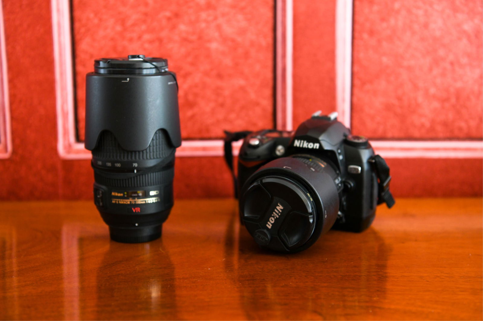 NIKON D70 CAMERA: Including a 18-70mm lens and a 70-300mm lens. Dimensions: (Bag) H 8" x W 14.5" x D 8" Condition: Not tested. Used.