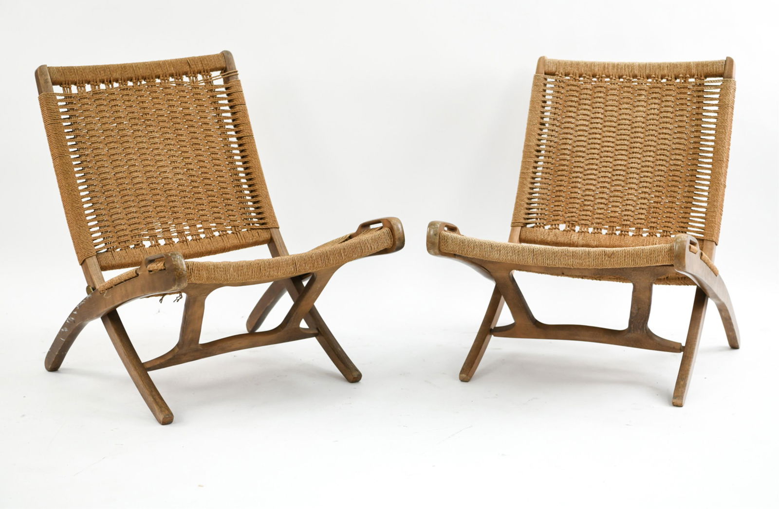 HANS WEGNER STYLE TEAK & ROPE FOLDING CHAIRS (1 of 13)
