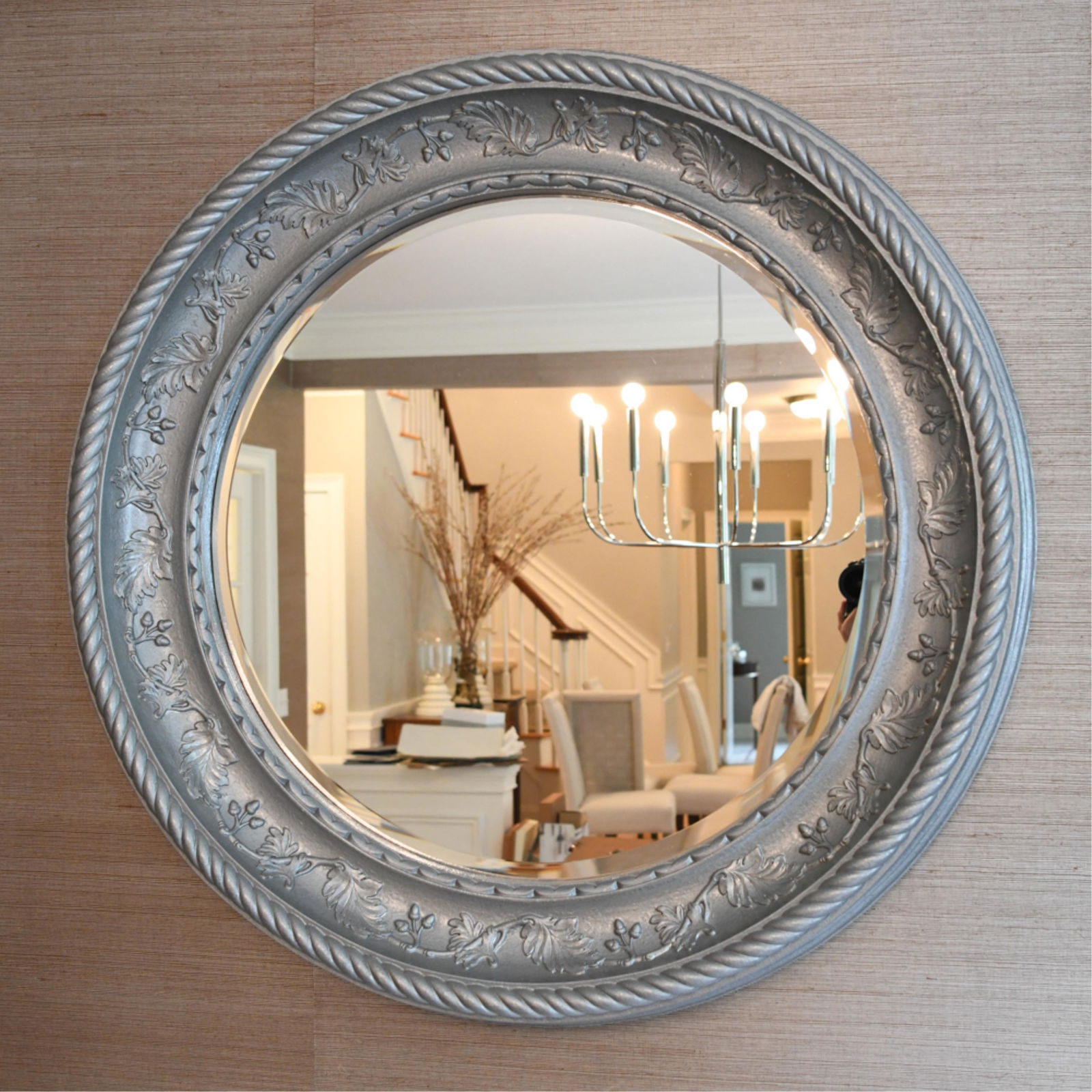 ORNATE SILVER FINISH ROUND MIRROR (1 of 6)