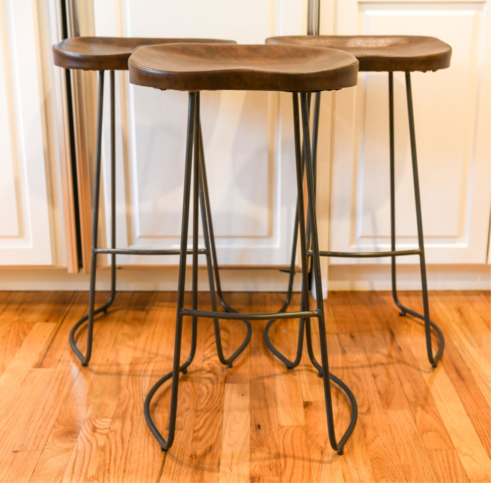 (3) STOOLS (1 of 10)