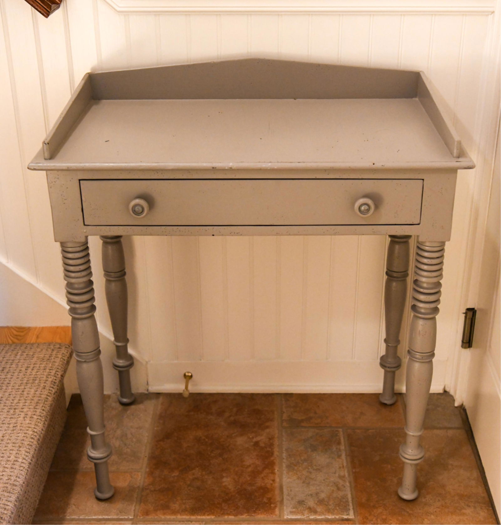 BAKER MILLING ROAD SMALL PAINTED CONSOLE TABLE (1 of 7)