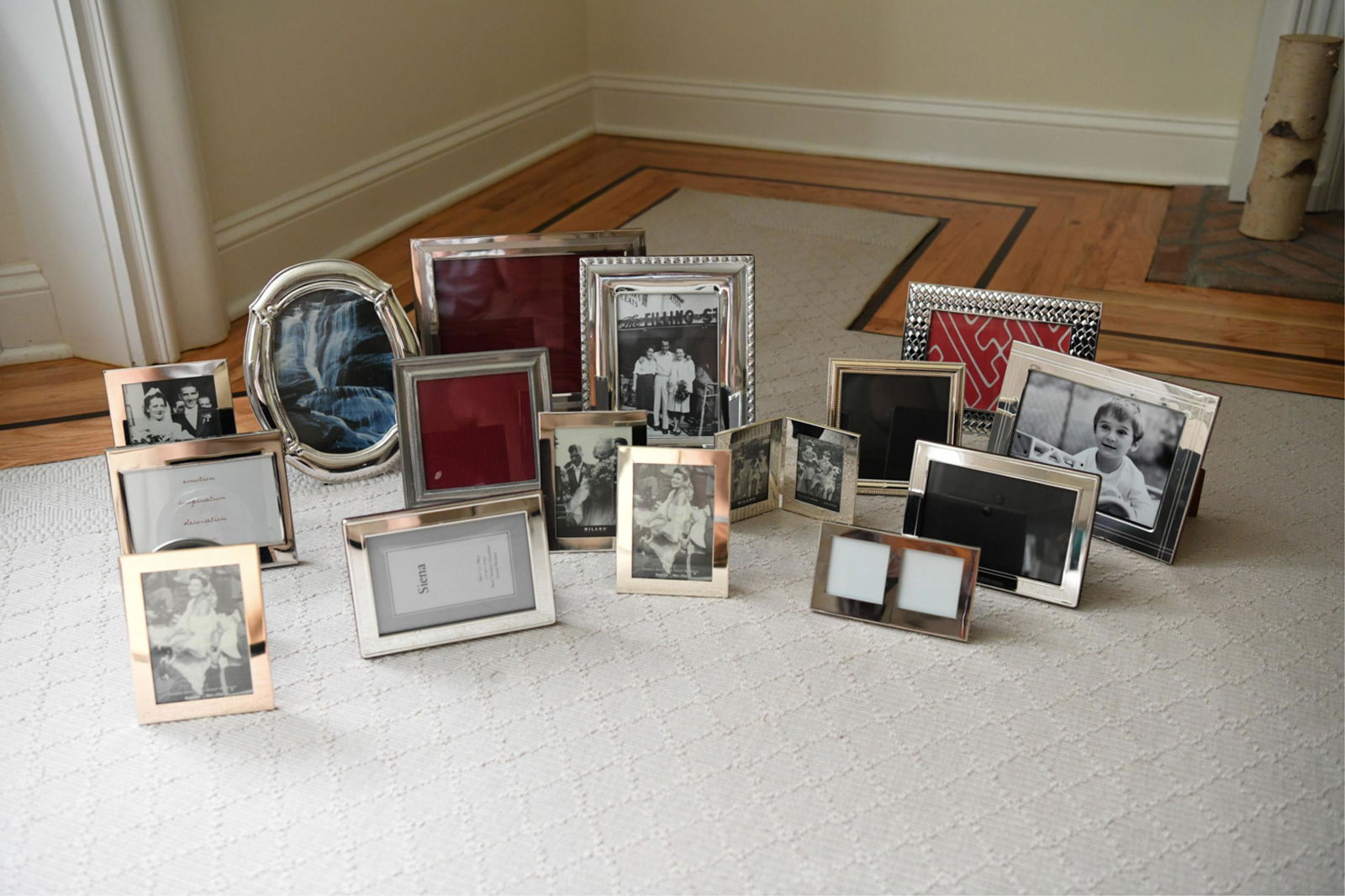 GROUPING OF PICTURE FRAMES (1 of 7)