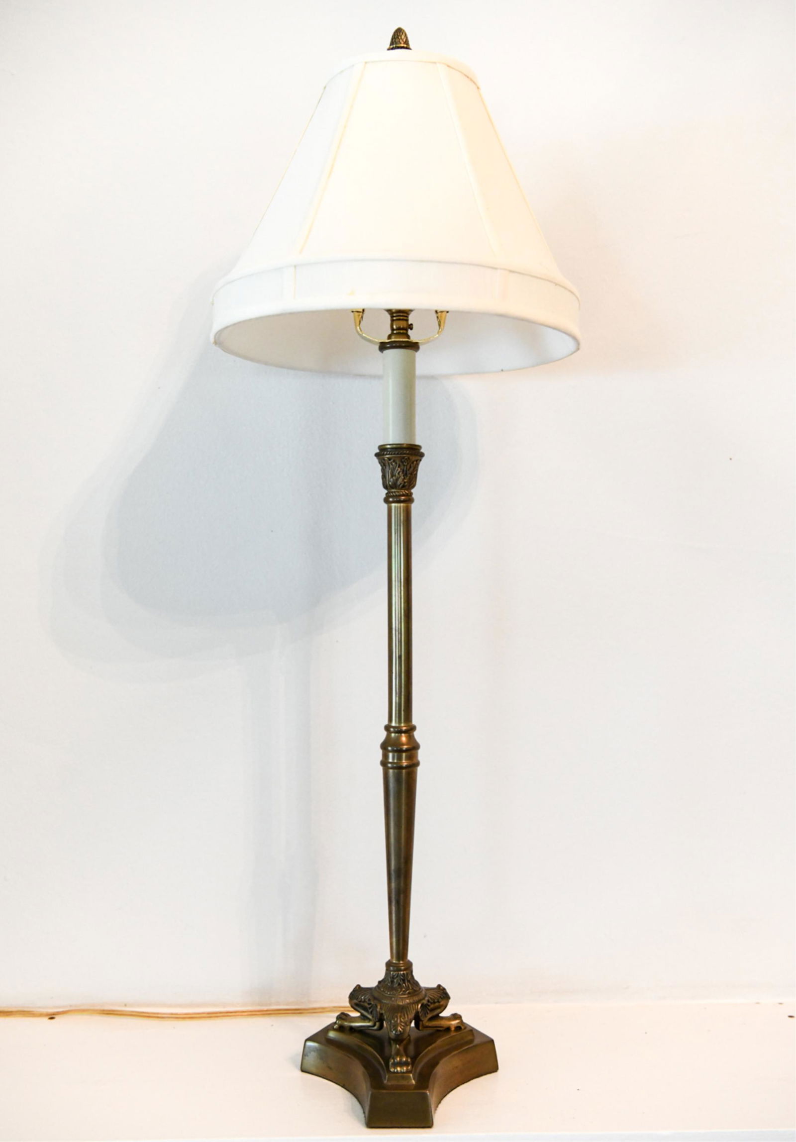 NEOCLASSICAL STYLE TABLE LAMP (1 of 5)