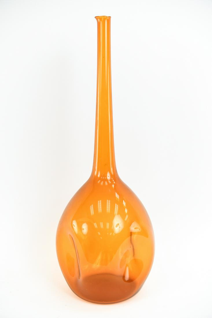 LARGE MID-CENTURY PINCHED ORANGE GLASS VASE BLENKO (1 of 7)