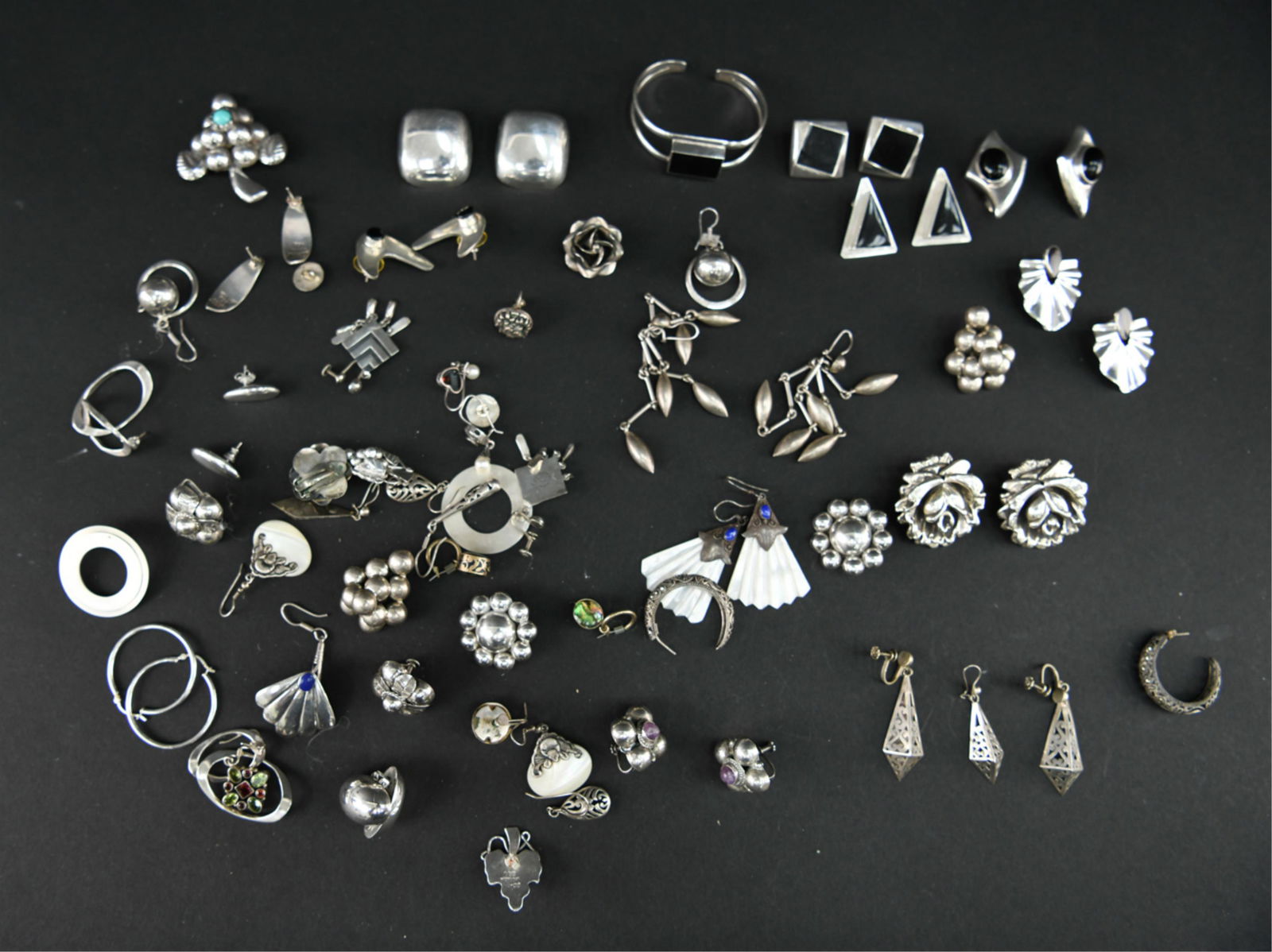 VINTAGE STERLING SILVER EARRING GROUPING (1 of 9)