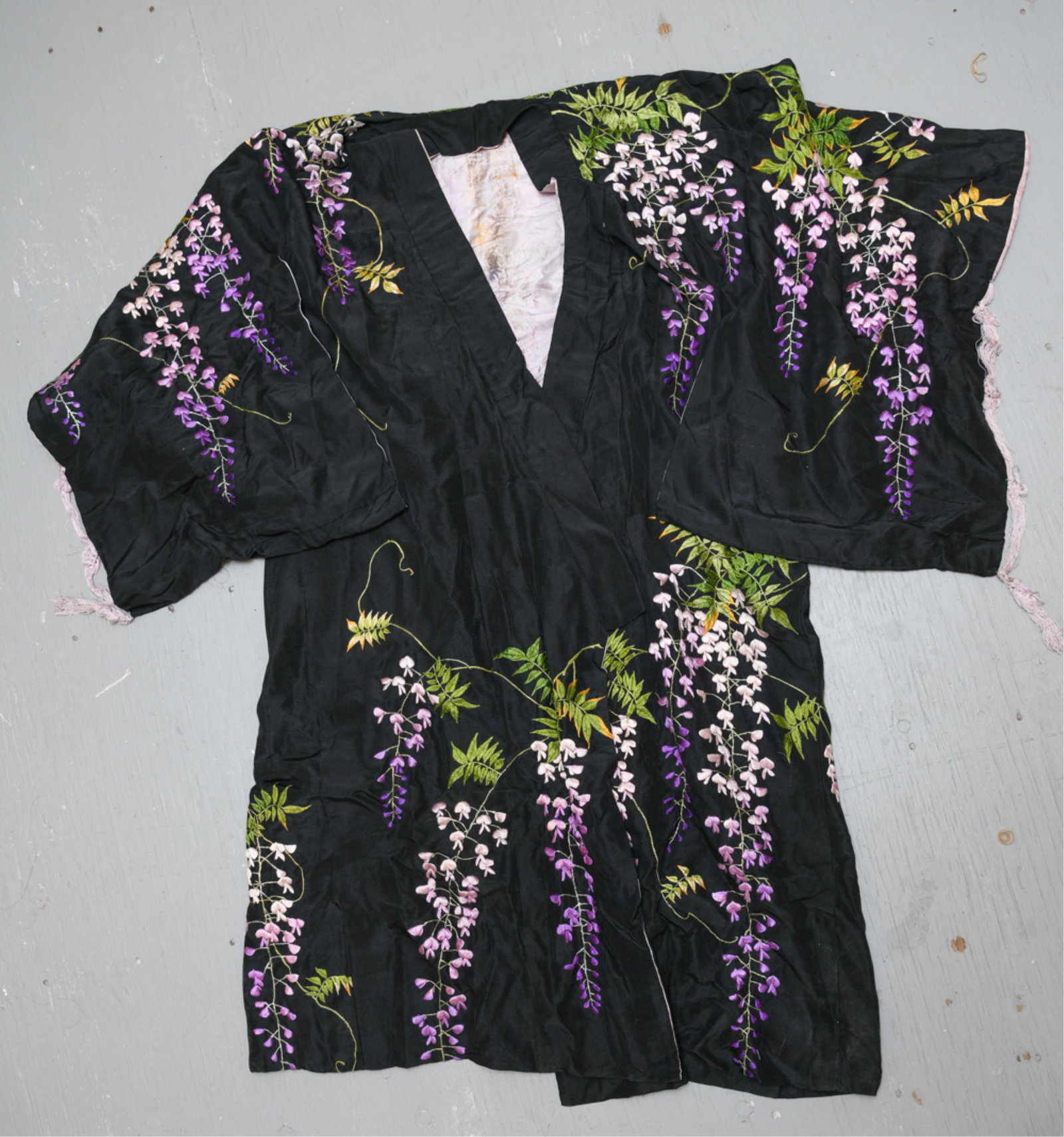 EMBROIDERED WISTERIA JAPANESE STYLE KIMONO (1 of 8)