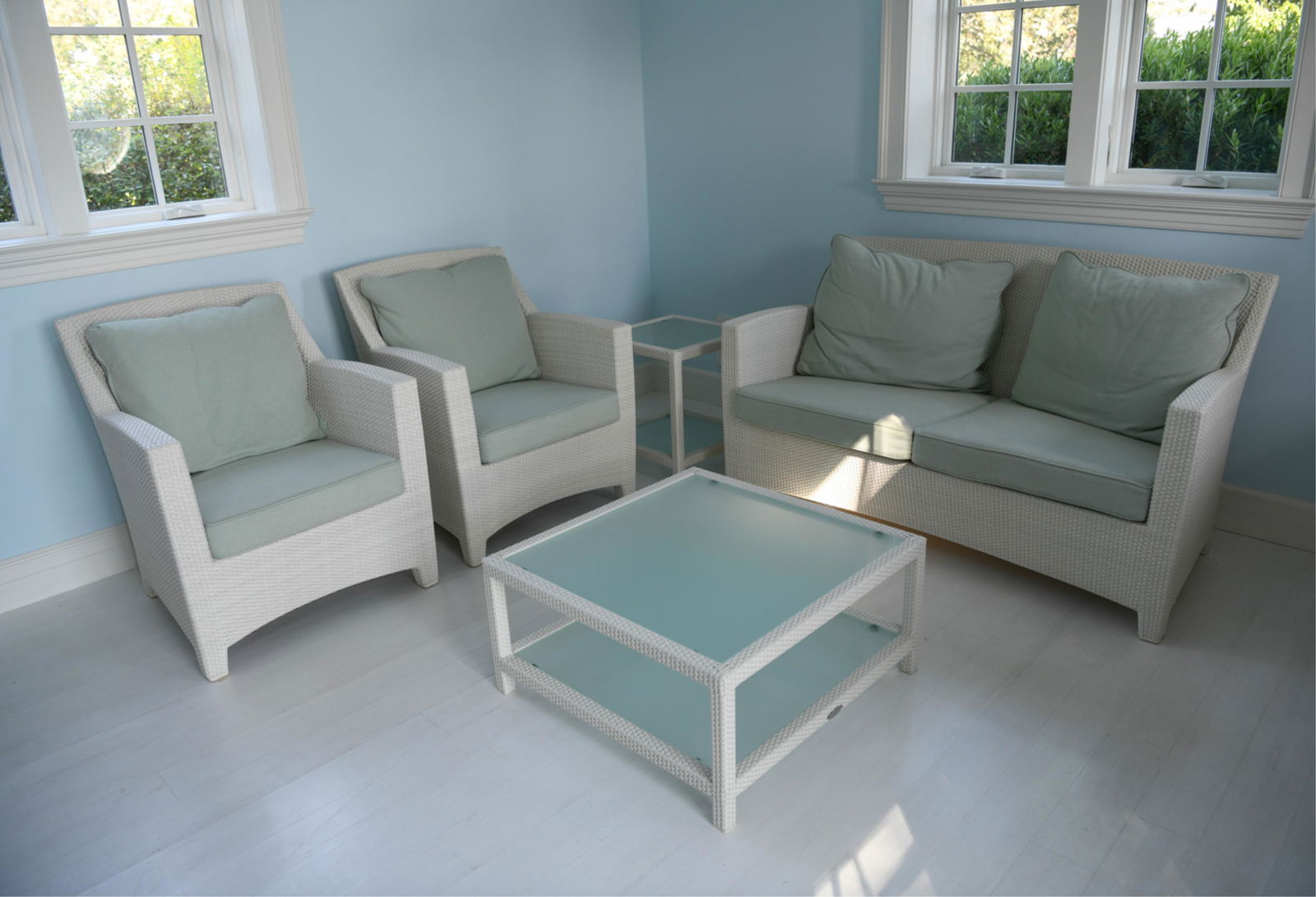 DEDON INDOOR/OUTDOOR SEATING SUITE (1 of 10)