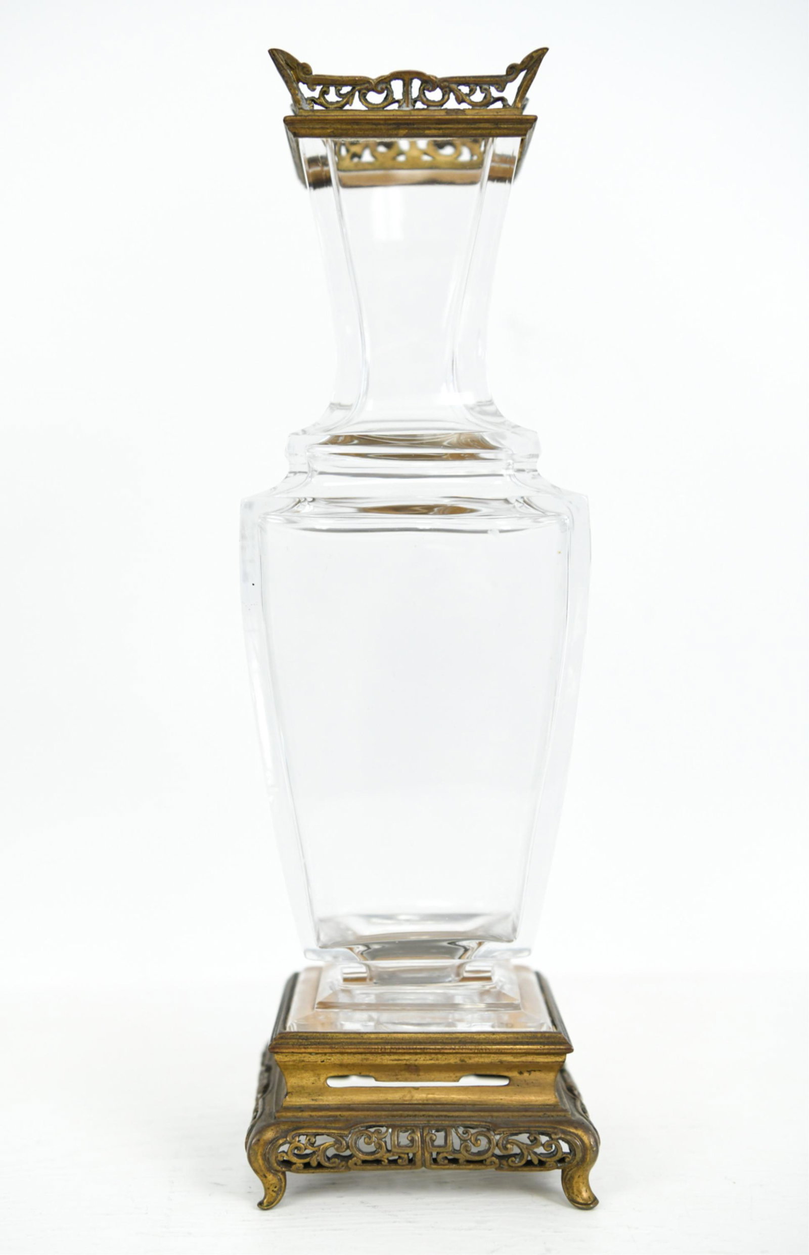 CRYSTAL VASE WITH ORMOLU MOUNTS (1 of 8)