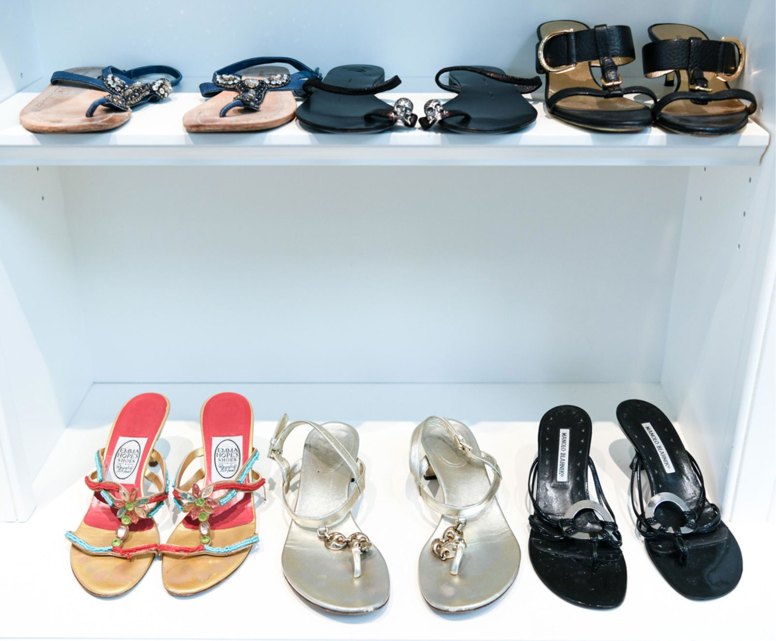 GROUPING OF DESIGNER LOW SANDALS (1 of 10)