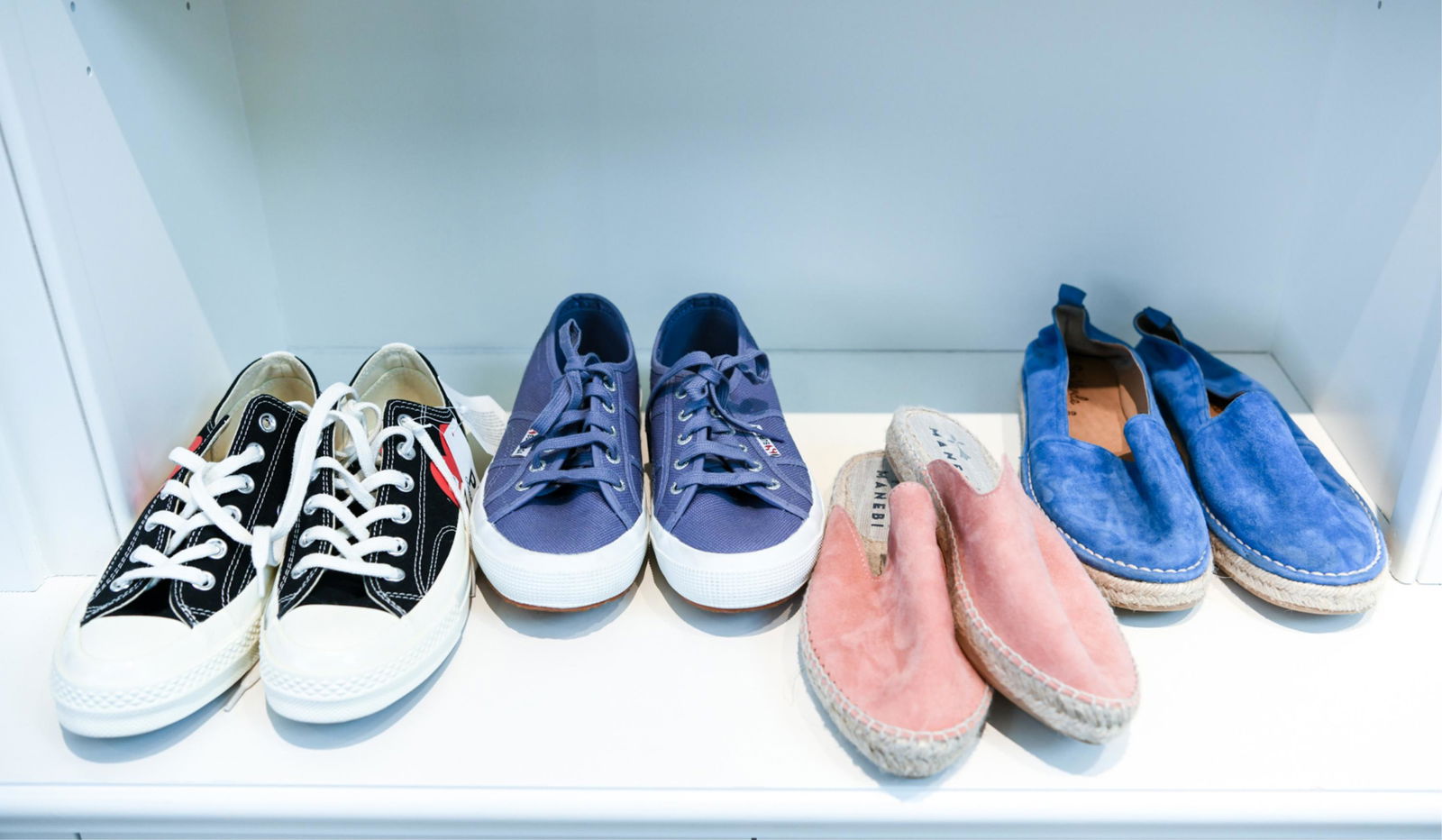 (4) PAIRS OF DESIGNER CASUAL SHOES (1 of 10)