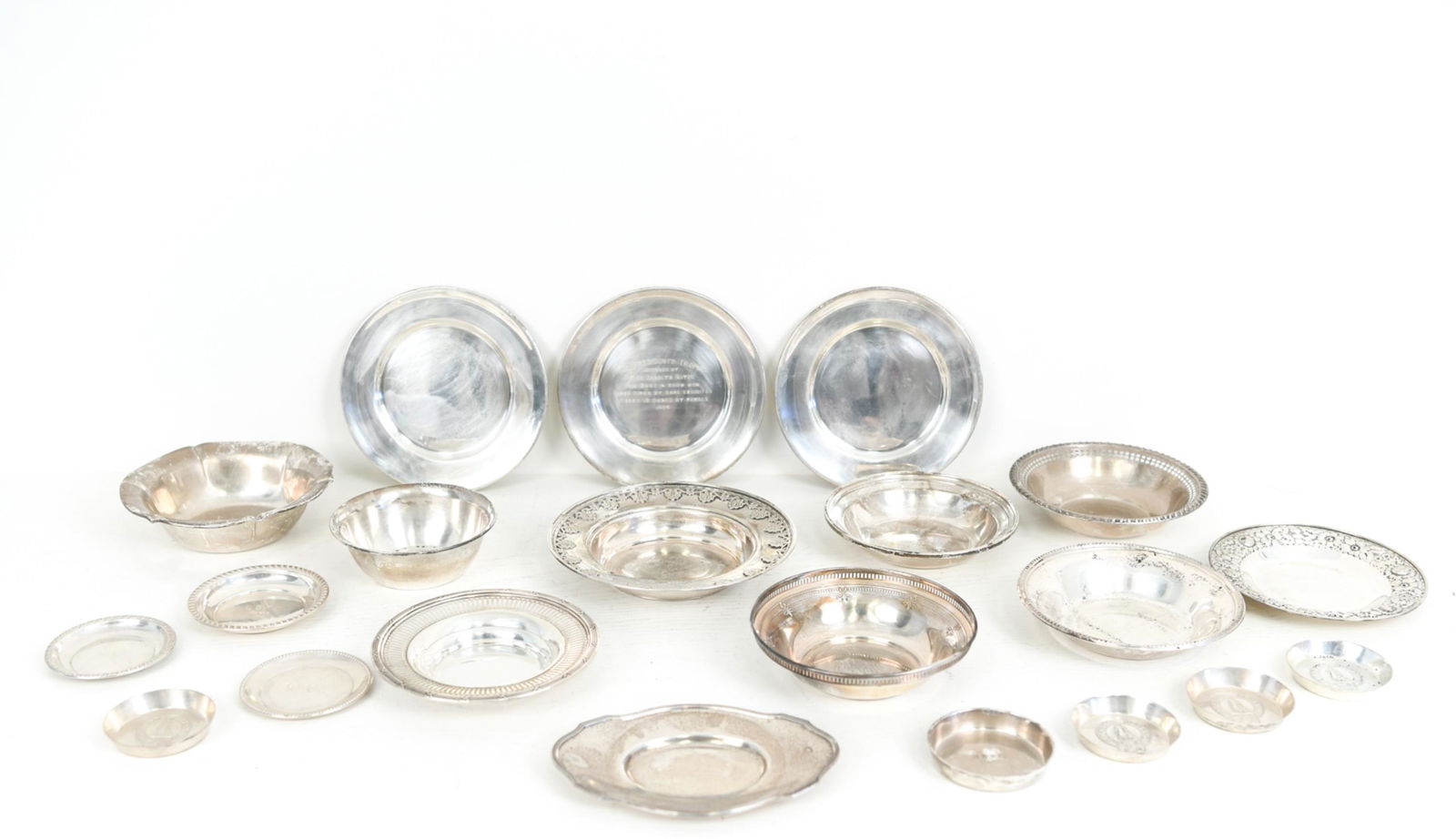 GROUPING OF STERLING SILVER PLATES / DISHES (1 of 19)