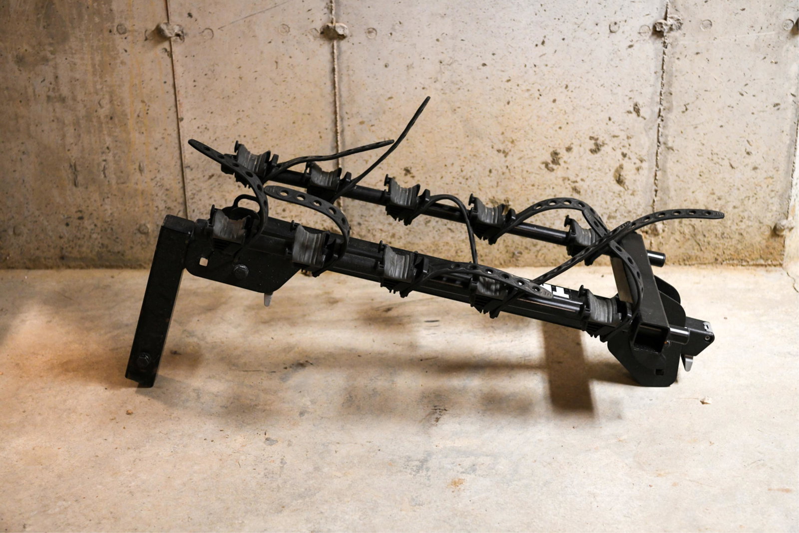 THULE BIKE RACK (1 of 5)