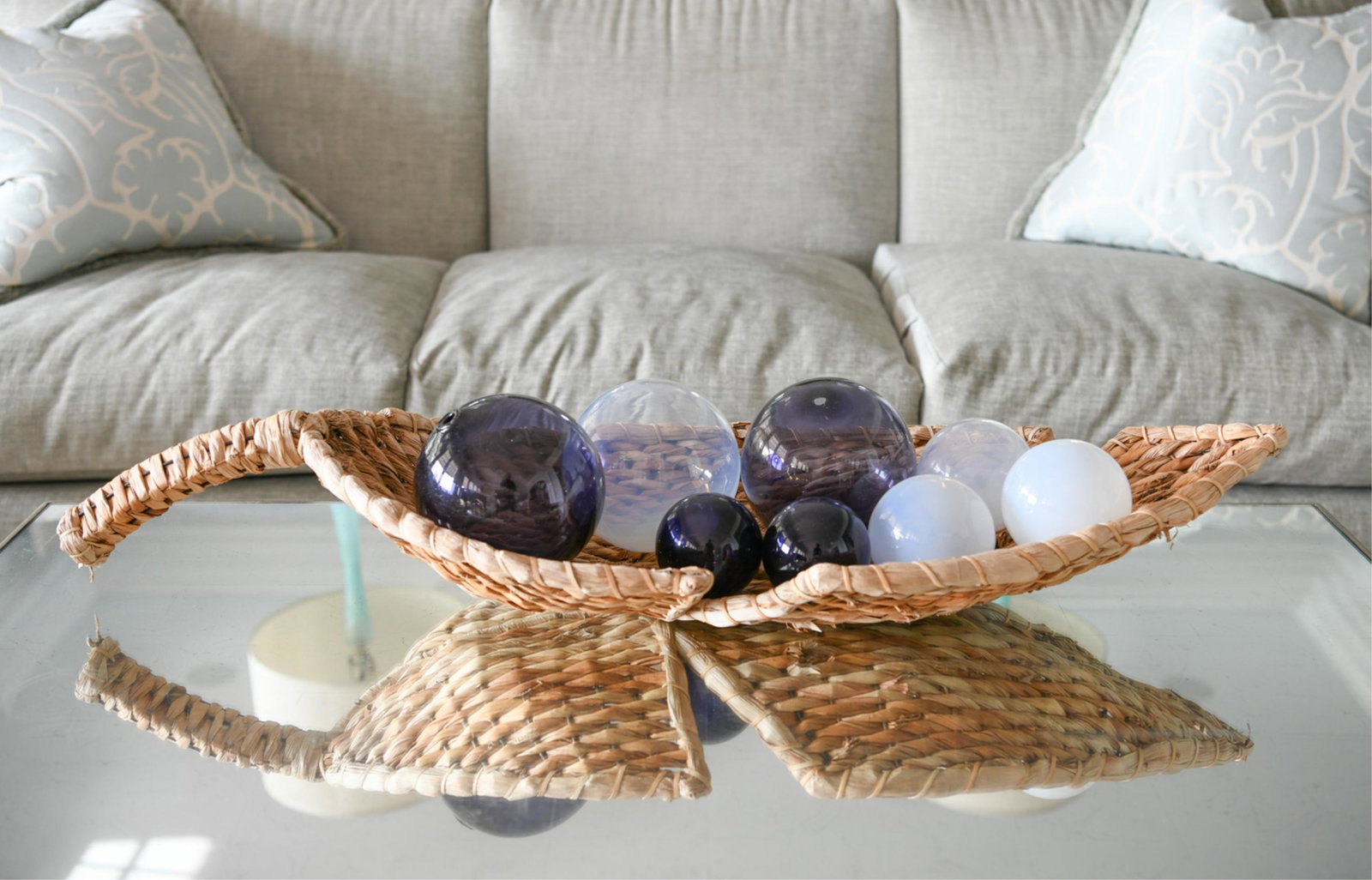 DECORATIVE BASKET WITH GLASS SPHERES (1 of 11)