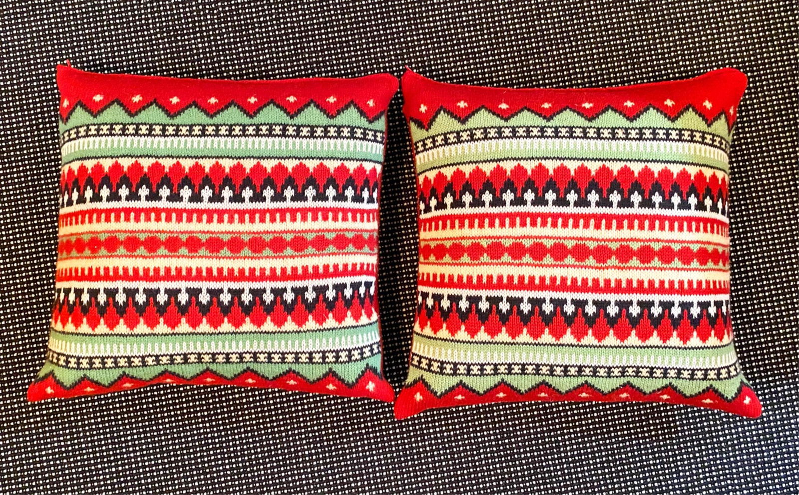 PAIR OF RALPH LAUREN PILLOWS (1 of 7)