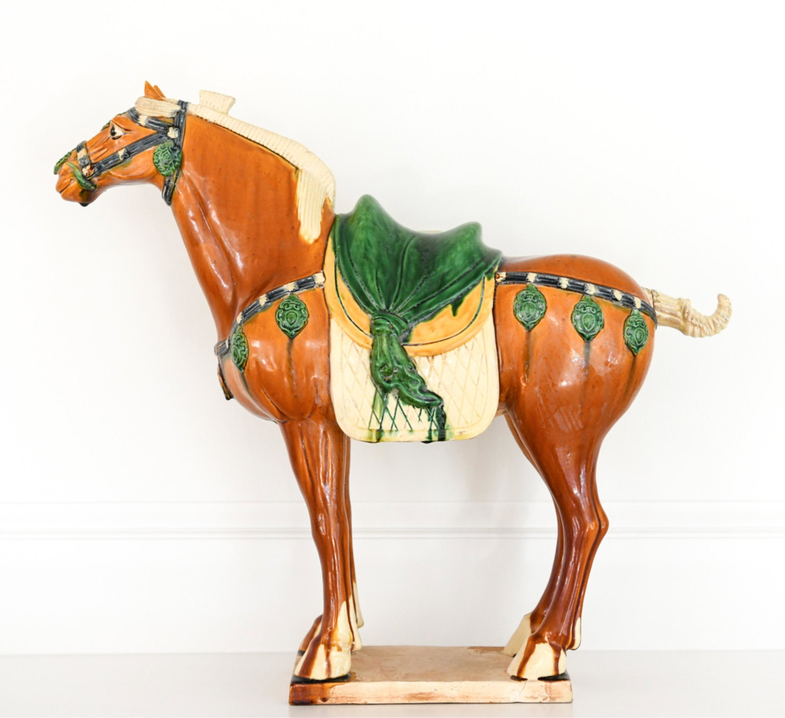 CHINESE TANG STYLE CERAMIC HORSE (1 of 14)