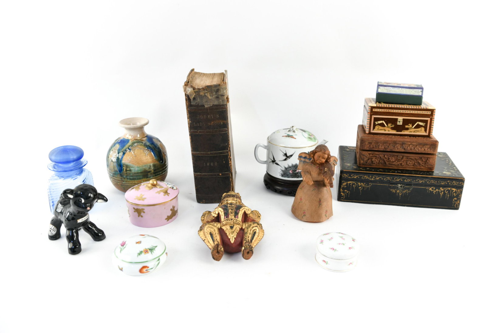 DECORATIVE GROUPING (1 of 20)