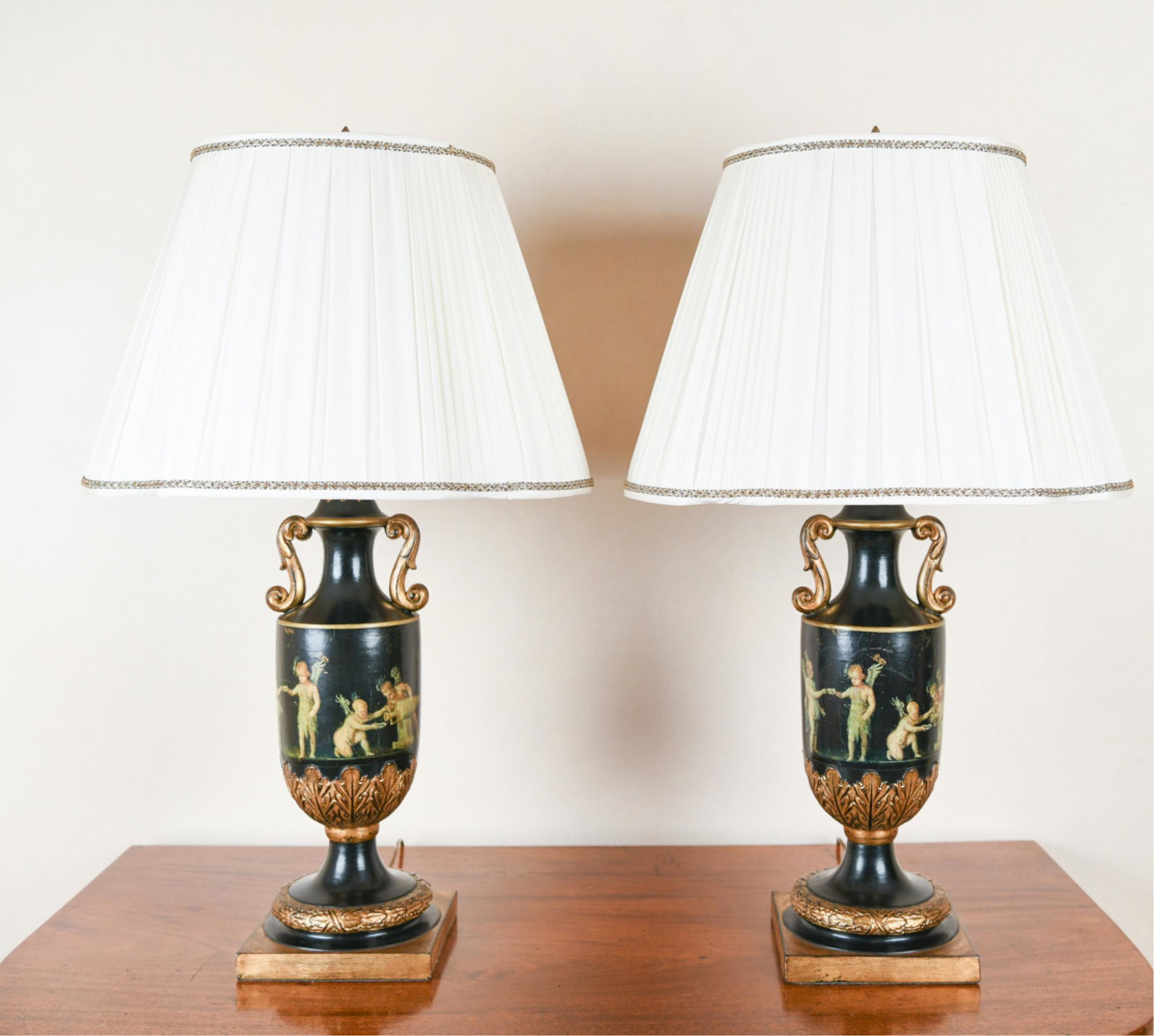 PAIR OF VINTAGE PAINTED CERAMIC LAMPS (1 of 13)
