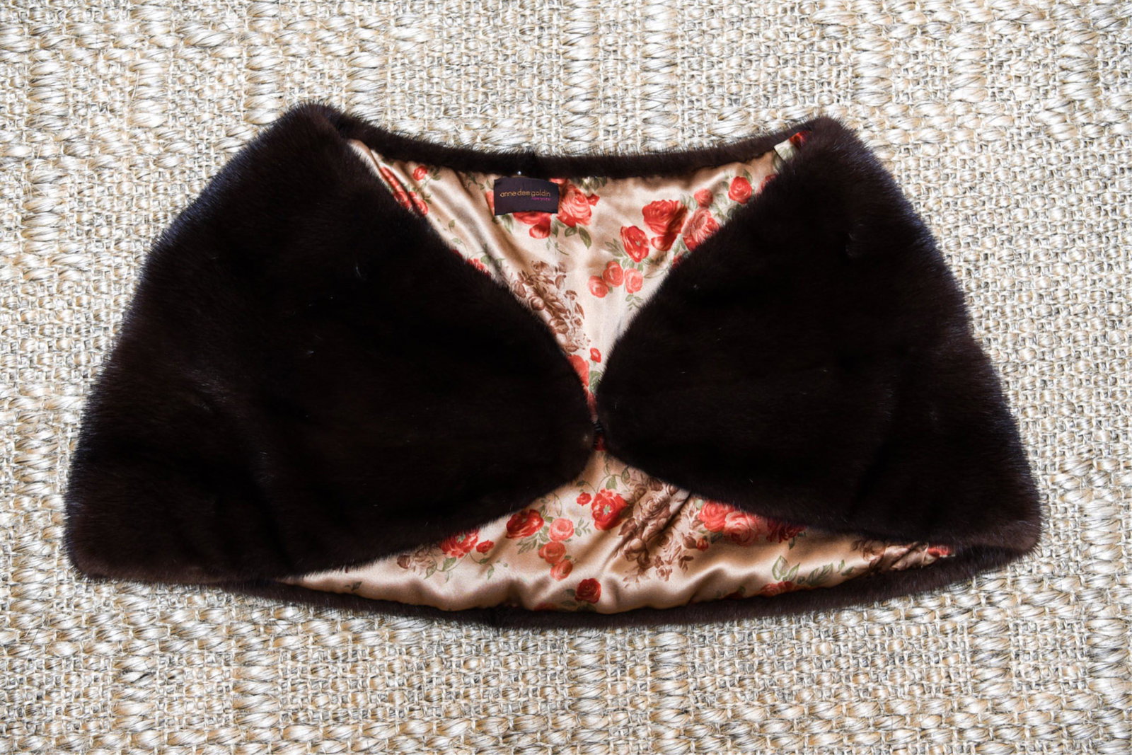 ANNE DEE GOLDIN FUR SHOULDER WRAP STOLE (1 of 9)