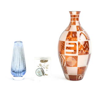 MID-CENTURY GROUPING INCLUDING GLASS VASES: Acrylic cube sculpture paperweight. Floating clock parts encased in resin. Attributed to Pierre Giraudon. Circa 1970s. Small mid-century Edvin Ohrstrom style vase. Large vintage etched glass vase with