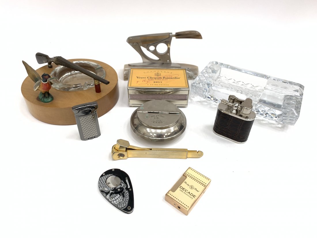 GROUPING OF SMOKING ACCS. INCLUDING CIGAR CUTTERS (1 of 10)