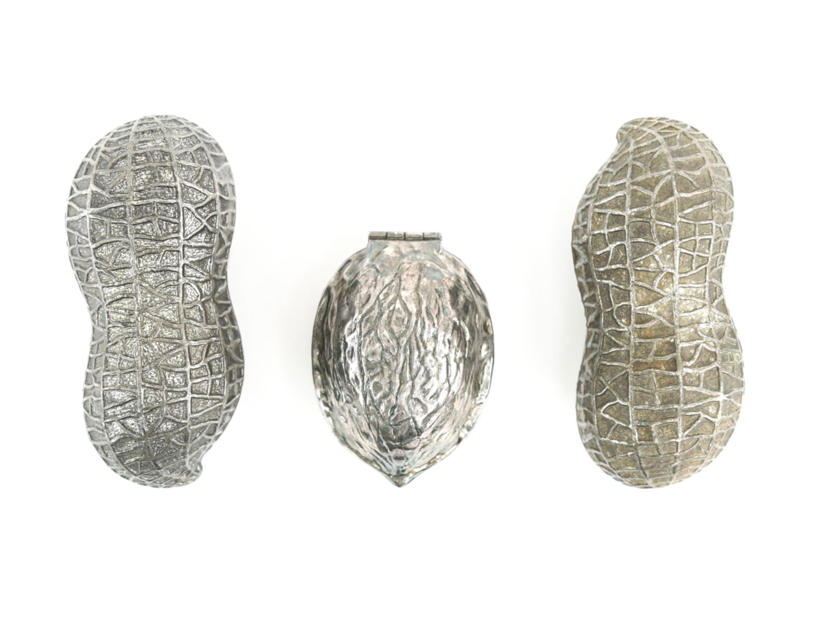 PEANUT BOXES & WALNUT NUTCRACKER SILVERPLATED (1 of 11)