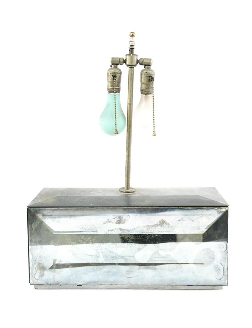 VINTAGE MIRRORED LAMP: Nice beveled mirror. Dimensions: H 23.5" x W 17.75" x D 8" Condition: Mirror loss to one sides, de-silvering and glue spots to mirror backing.