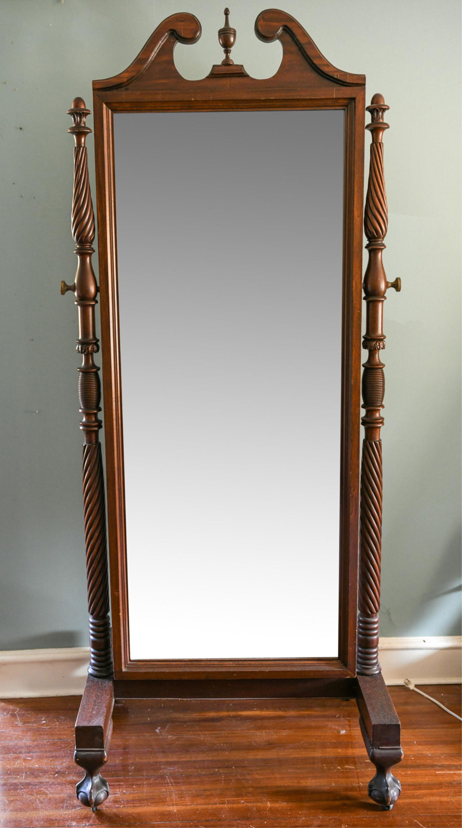 CHIPENDALE STYLE CHEVAL MIRROR (1 of 11)