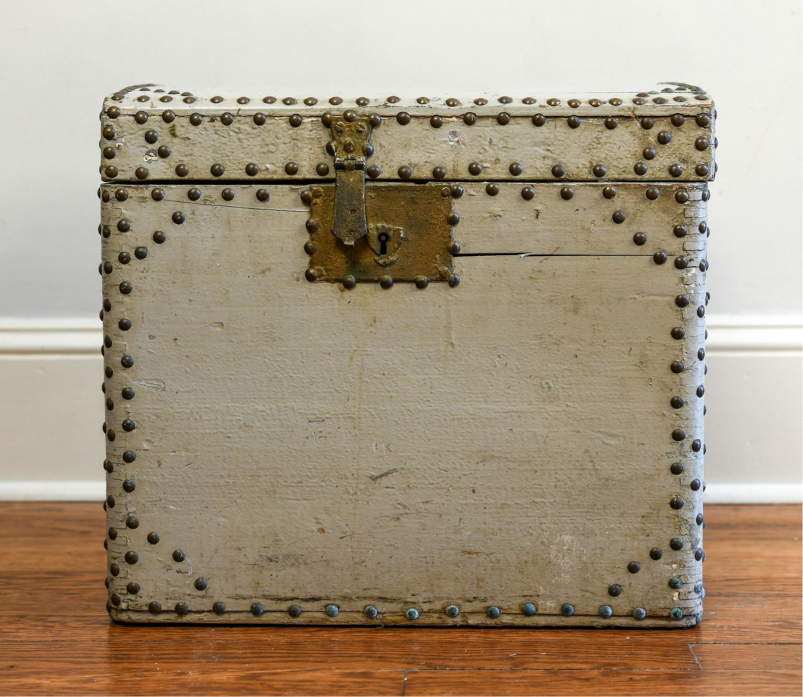 SMALL 19TH CENTURY NAILHEAD WOODEN CHEST (1 of 10)