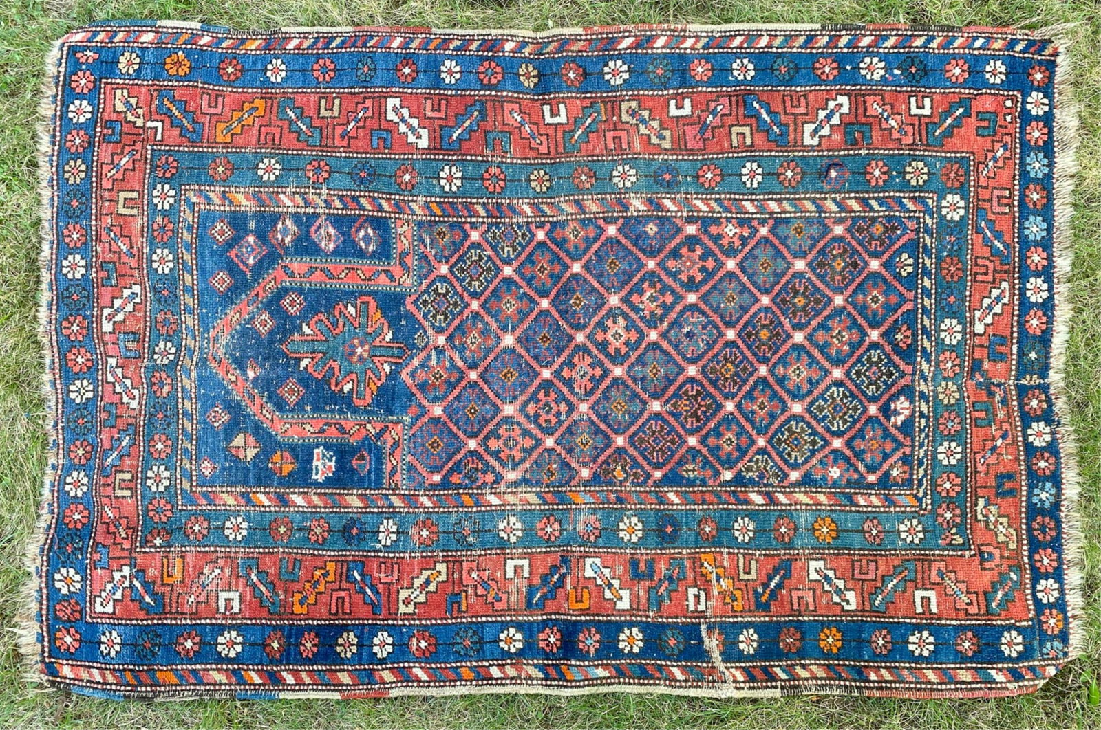 DAGHESTAN PRAYER RUG (1 of 9)
