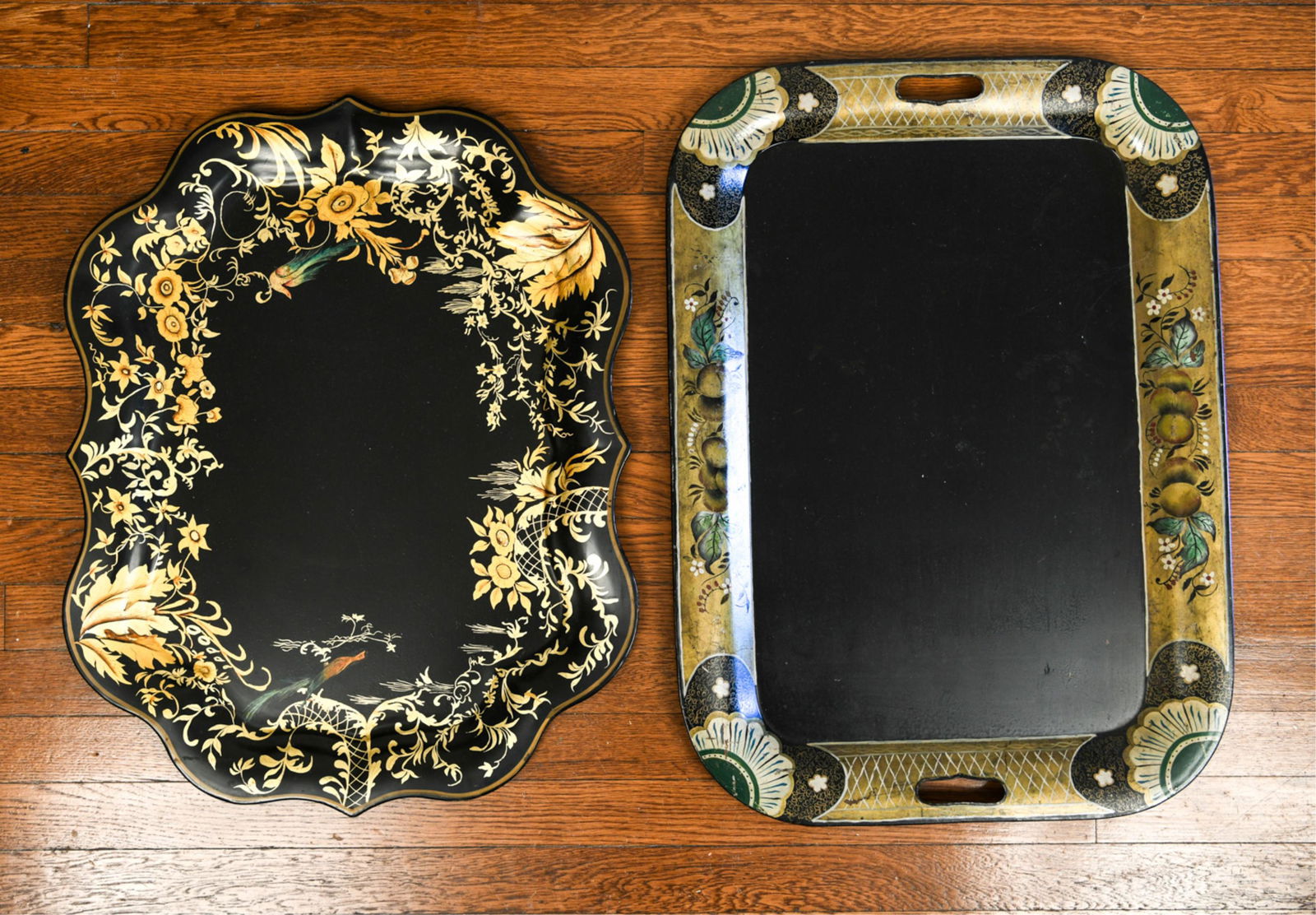 PAIR OF PAINT DECORATED TOLE TRAYS (1 of 8)