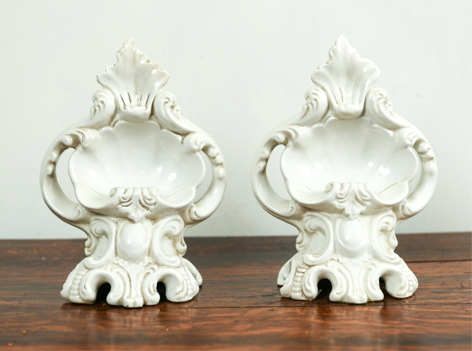PAIR OF ITALIAN CERAMIC BOOKENDS (1 of 10)