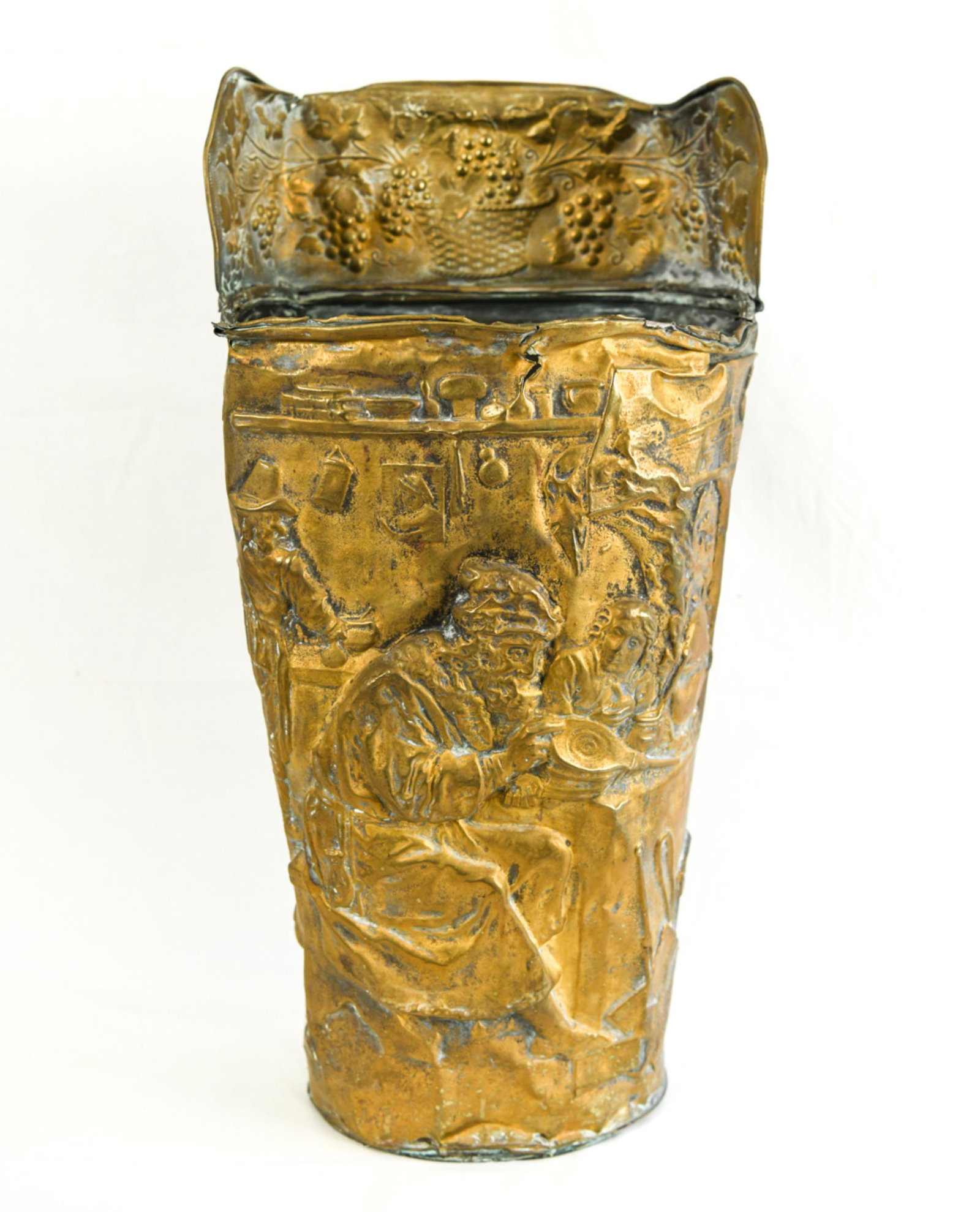 HAMMERED REPOUSSE BRASS HOLDER (1 of 12)