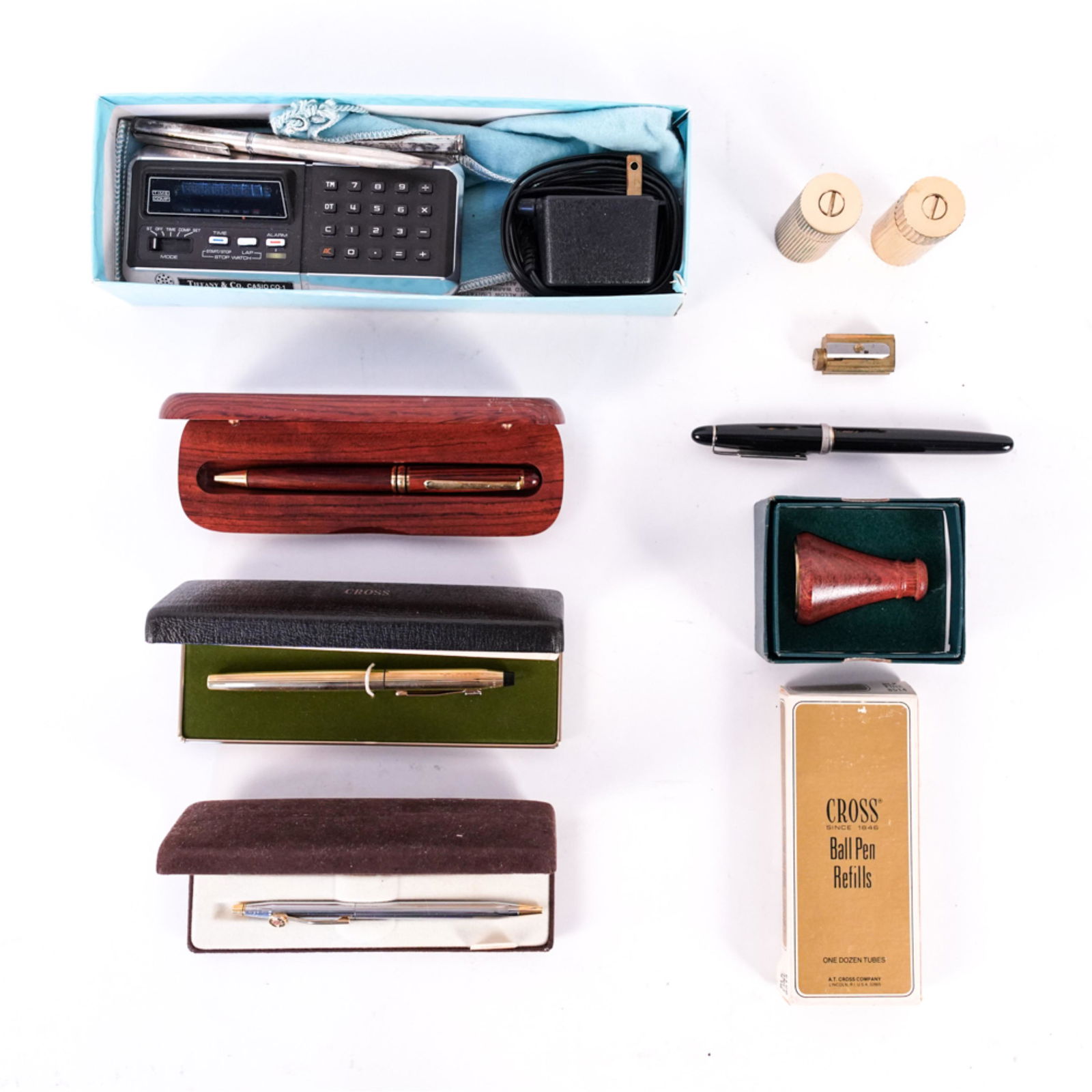 GROUPING OF DESK ACCESSORIES (1 of 12)