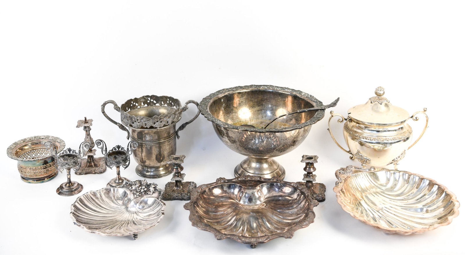 SILVERPLATE GROUPING (1 of 16)
