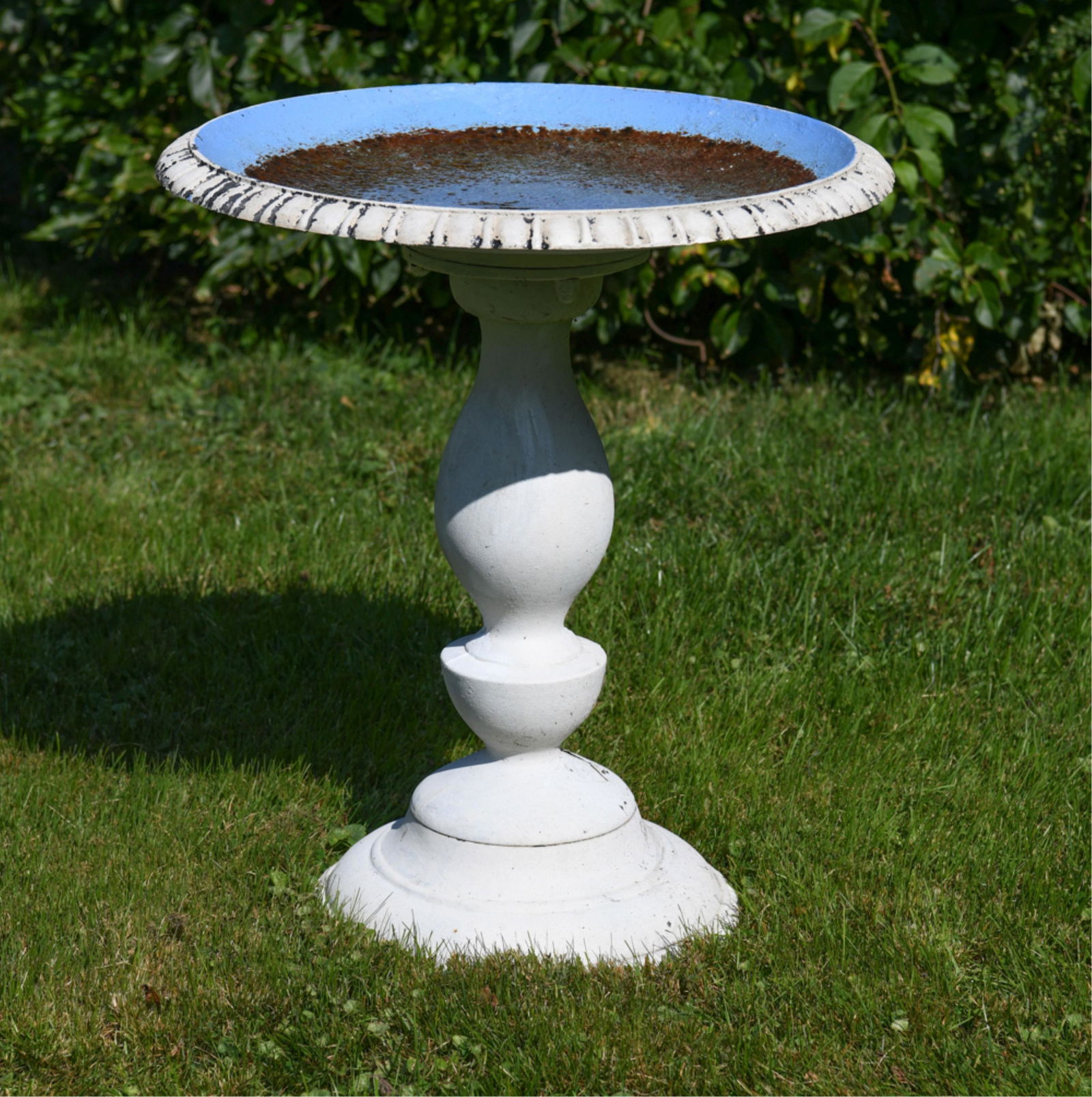 ALUMINUM BIRDBATH (1 of 5)