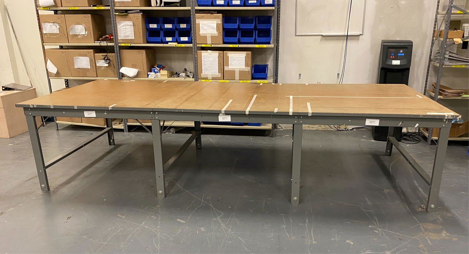 LARGE WORK TABLE (1 of 5)