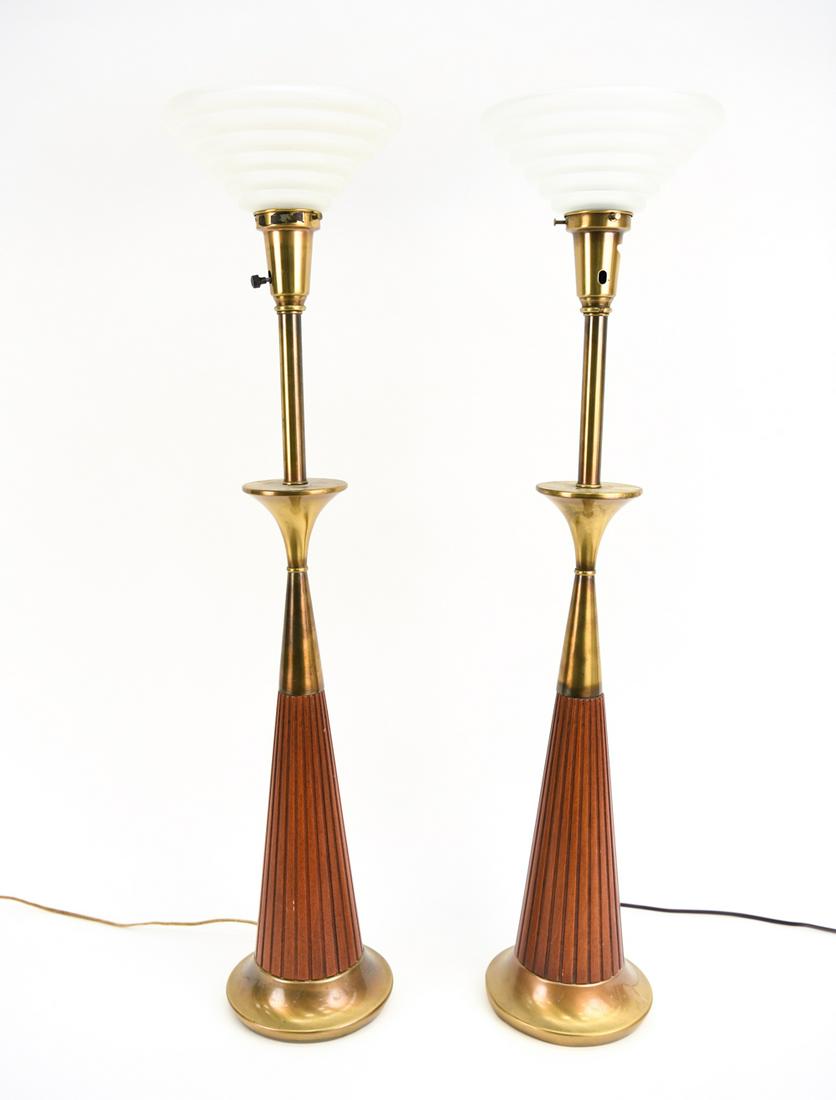 PAIR OF MID-CENTURY BRASS & WOOD TABLE LAMPS (1 of 12)