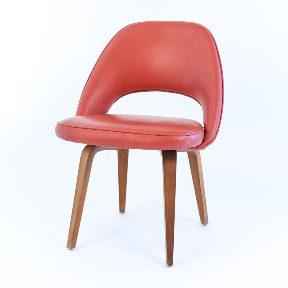 KNOLL SAARINEN EXECUTIVE SIDE CHAIR (1 of 13)